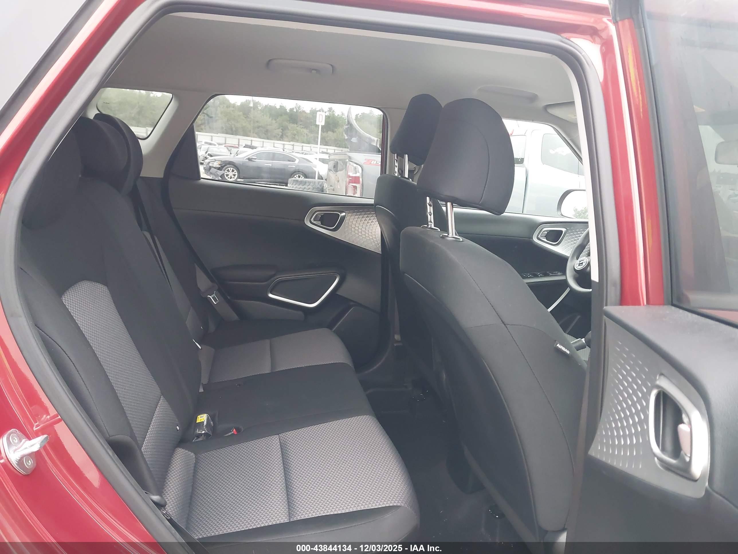 KIA SOUL image 8