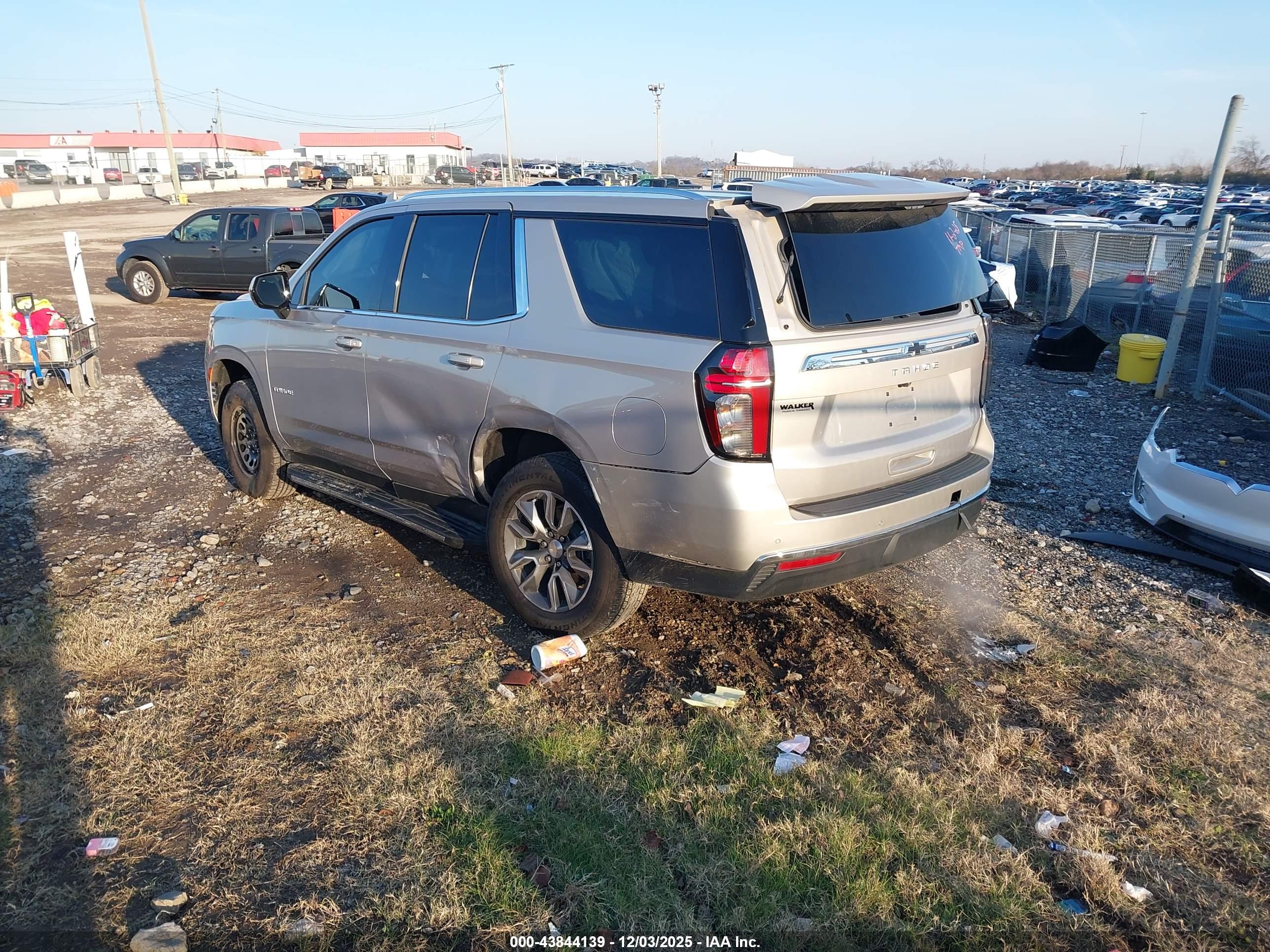 CHEVROLET TAHOE image 3