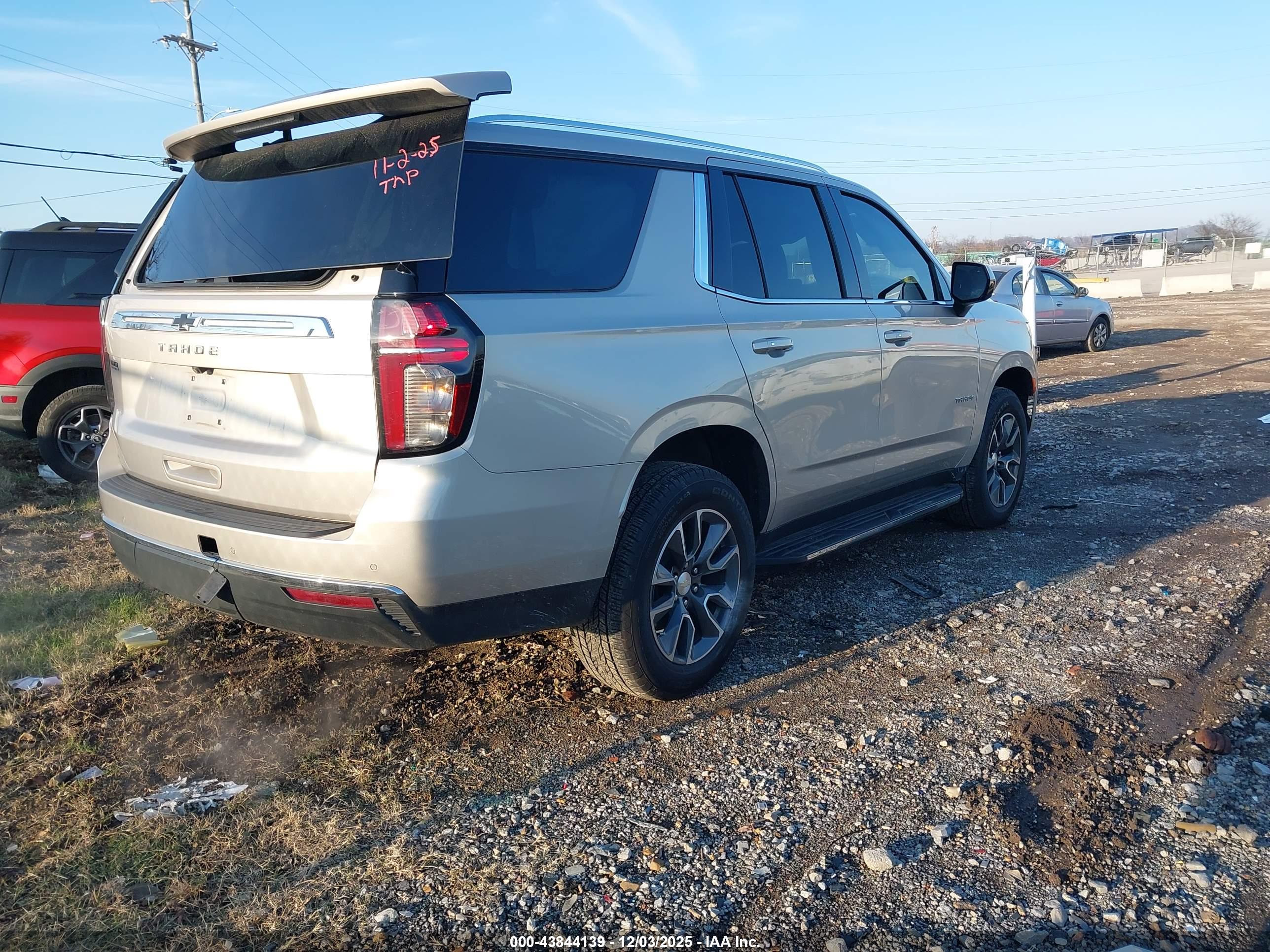 CHEVROLET TAHOE image 4