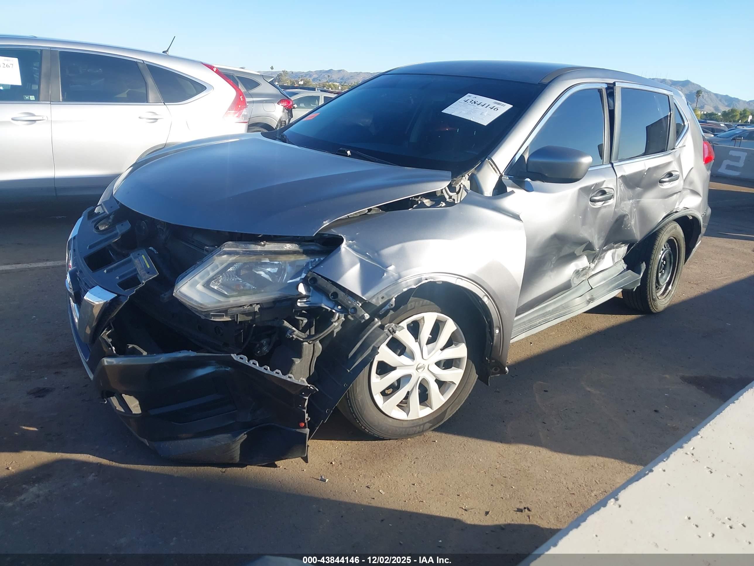 NISSAN ROGUE image 2