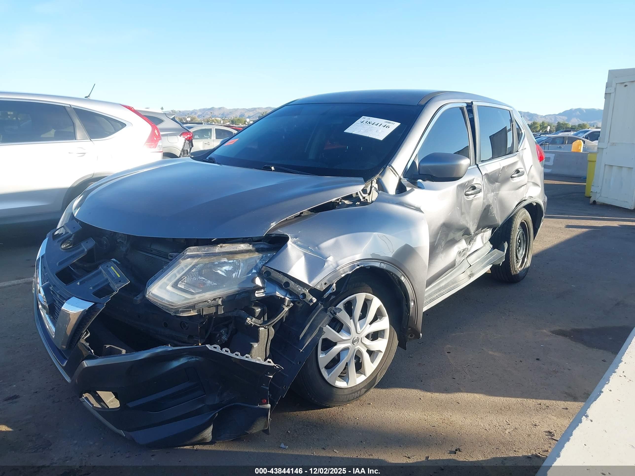 NISSAN ROGUE image 6