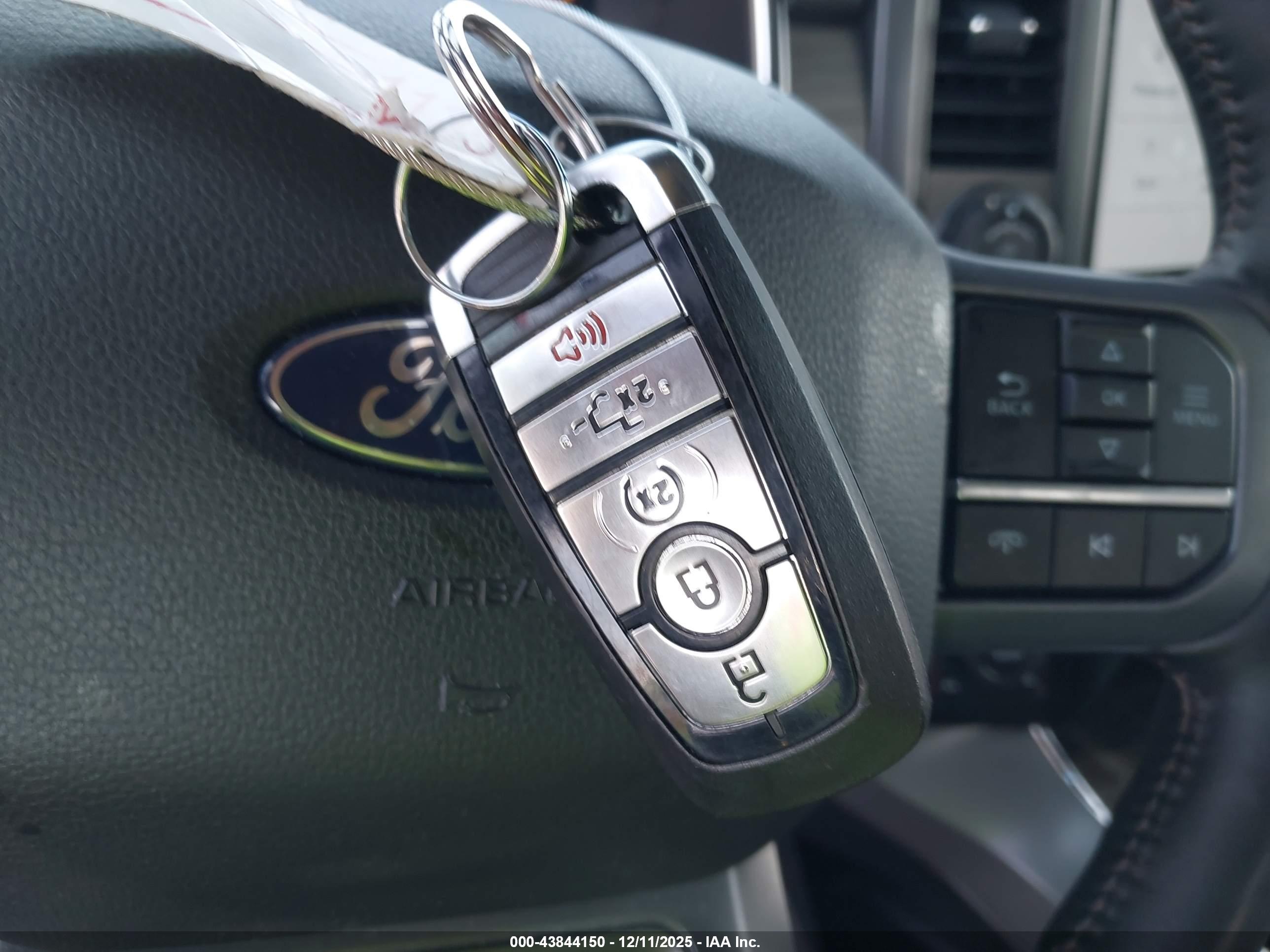 FORD F-150 image 11