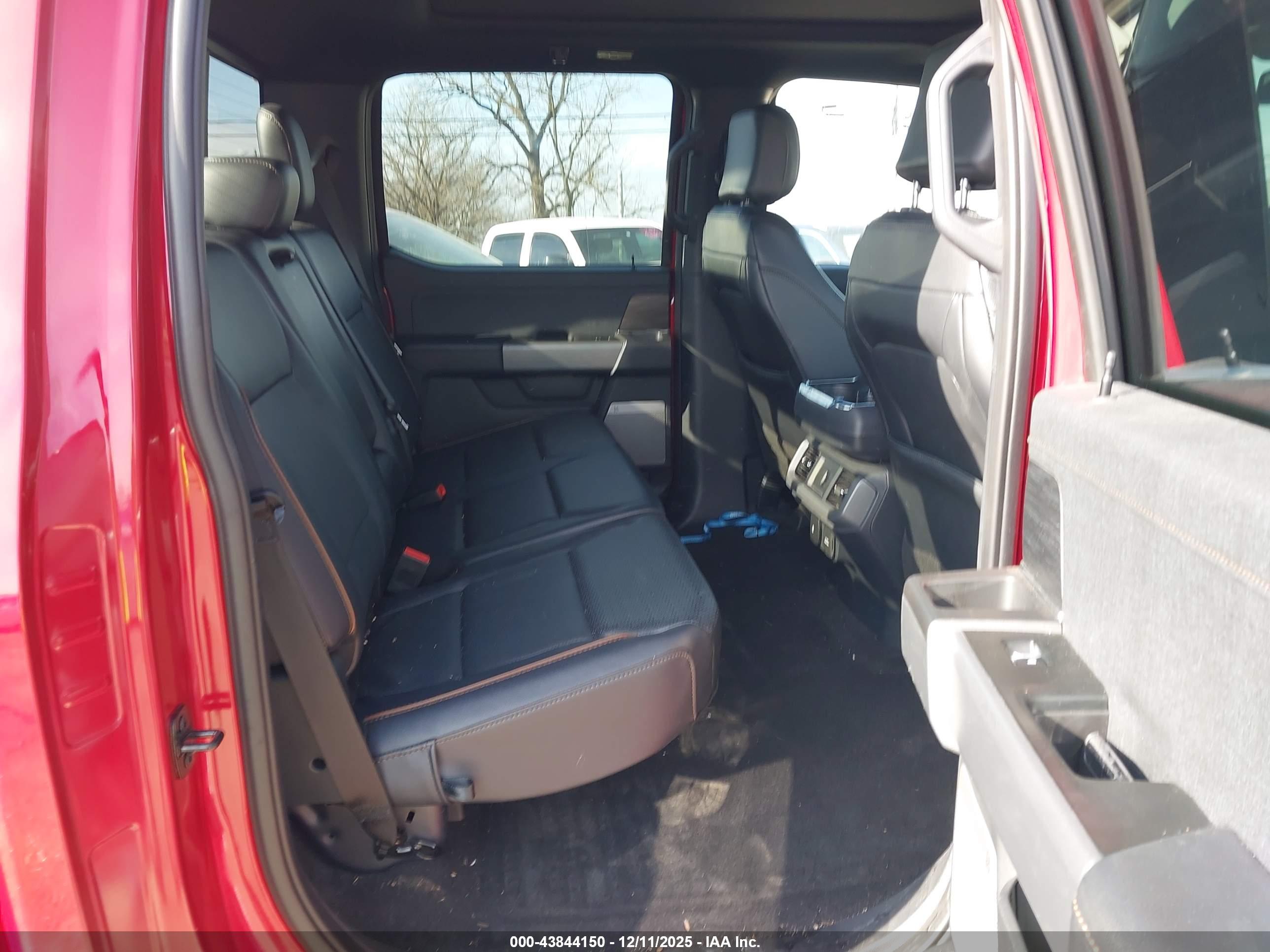 FORD F-150 image 8