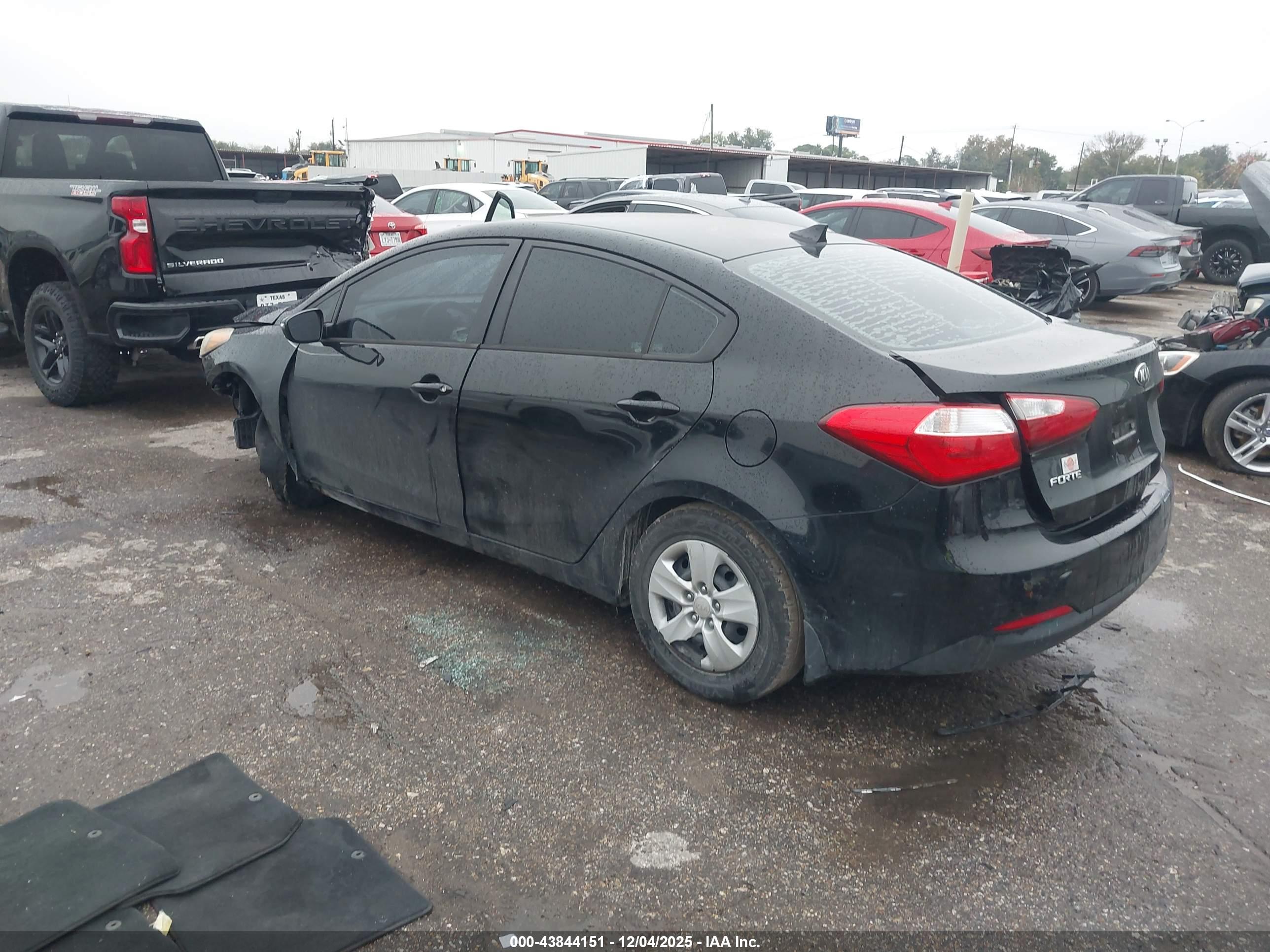 KIA FORTE image 3