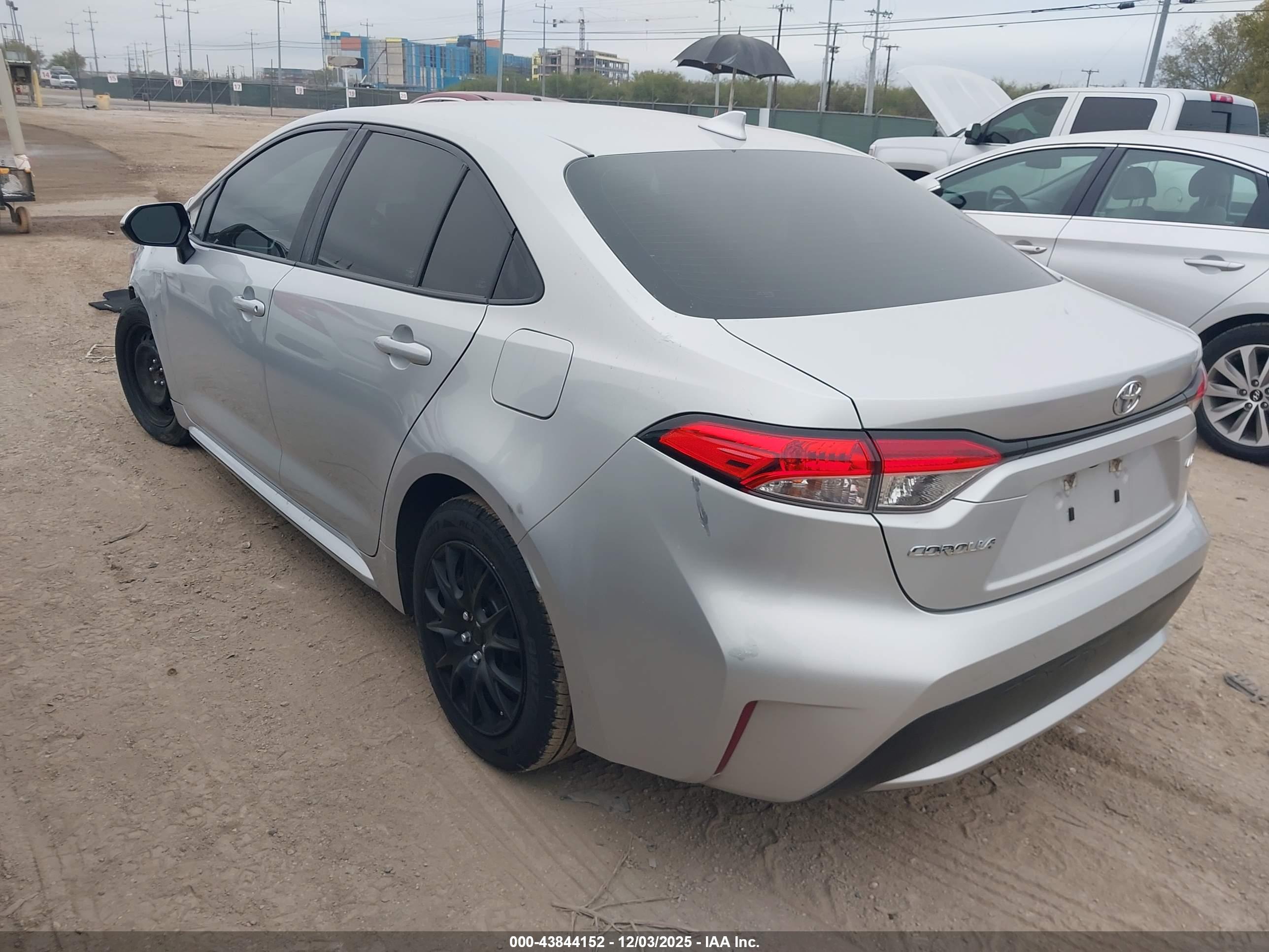 TOYOTA COROLLA image 3