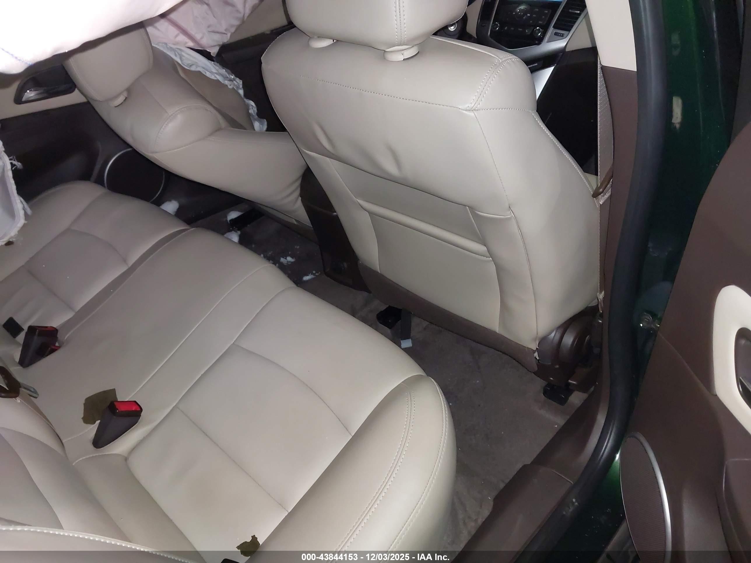 CHEVROLET CRUZE image 8