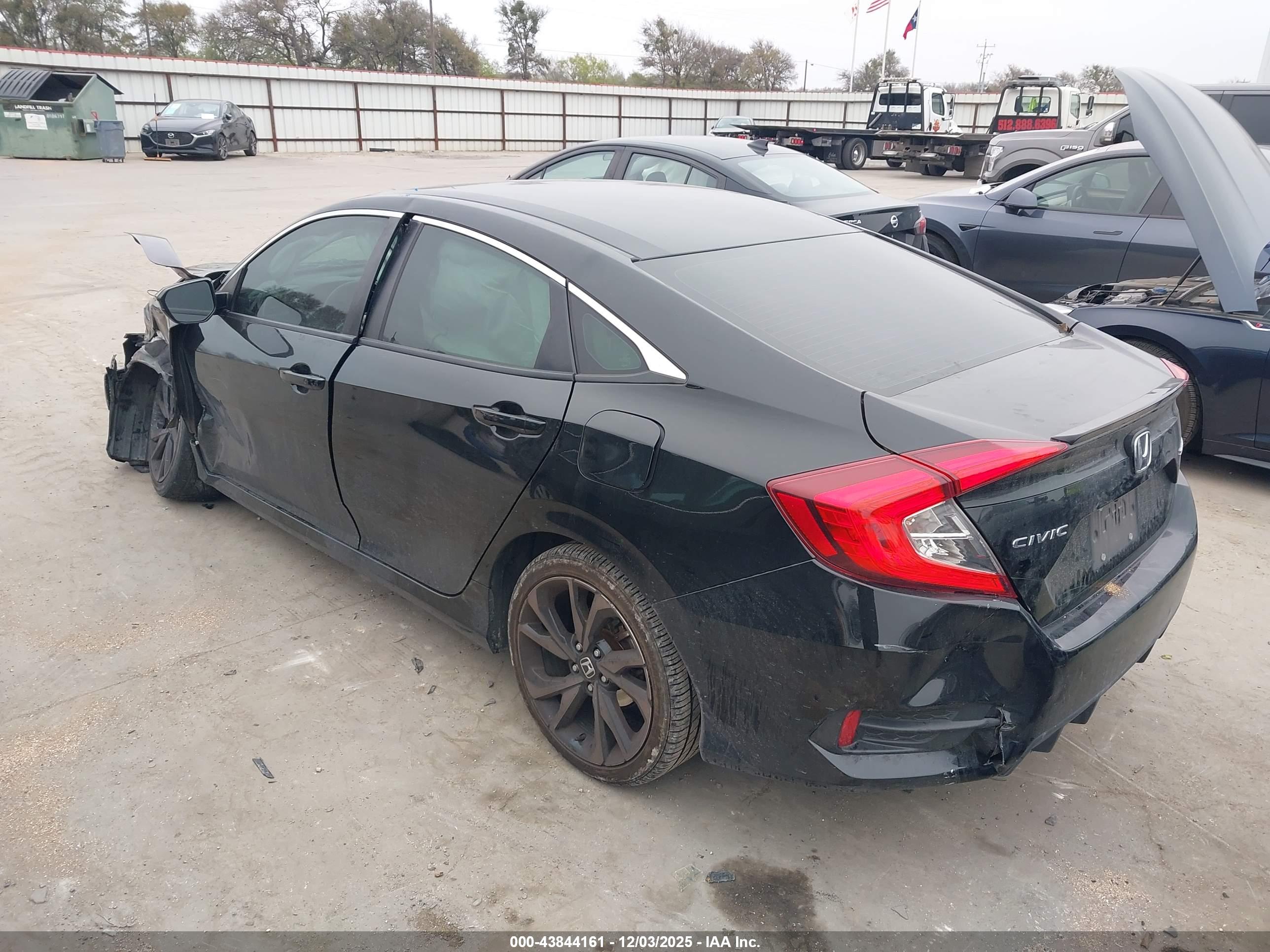HONDA CIVIC image 3
