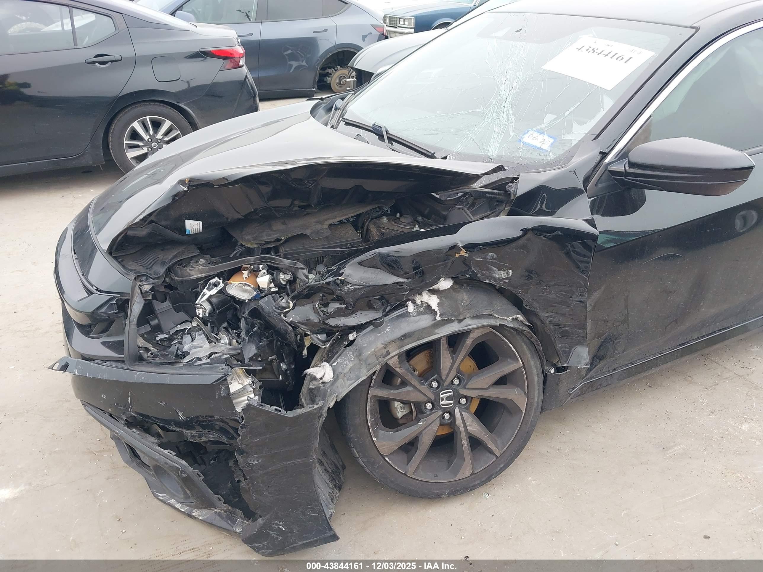 HONDA CIVIC image 6