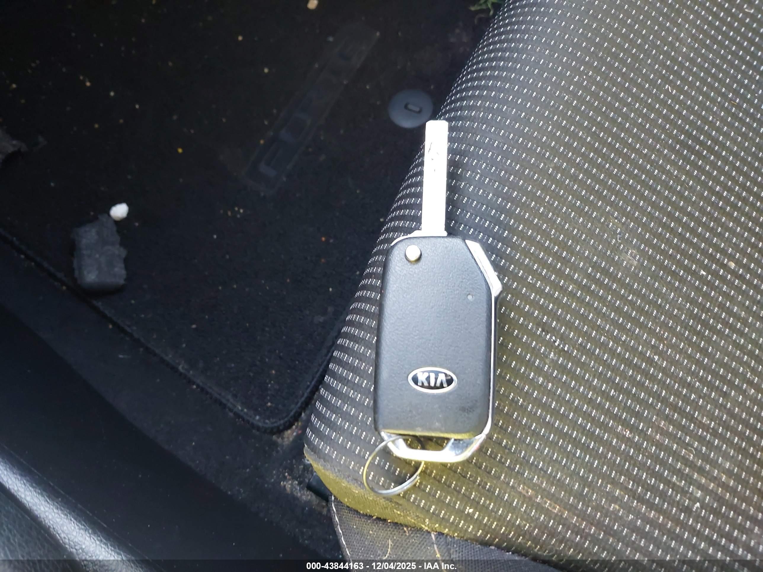 KIA FORTE image 11