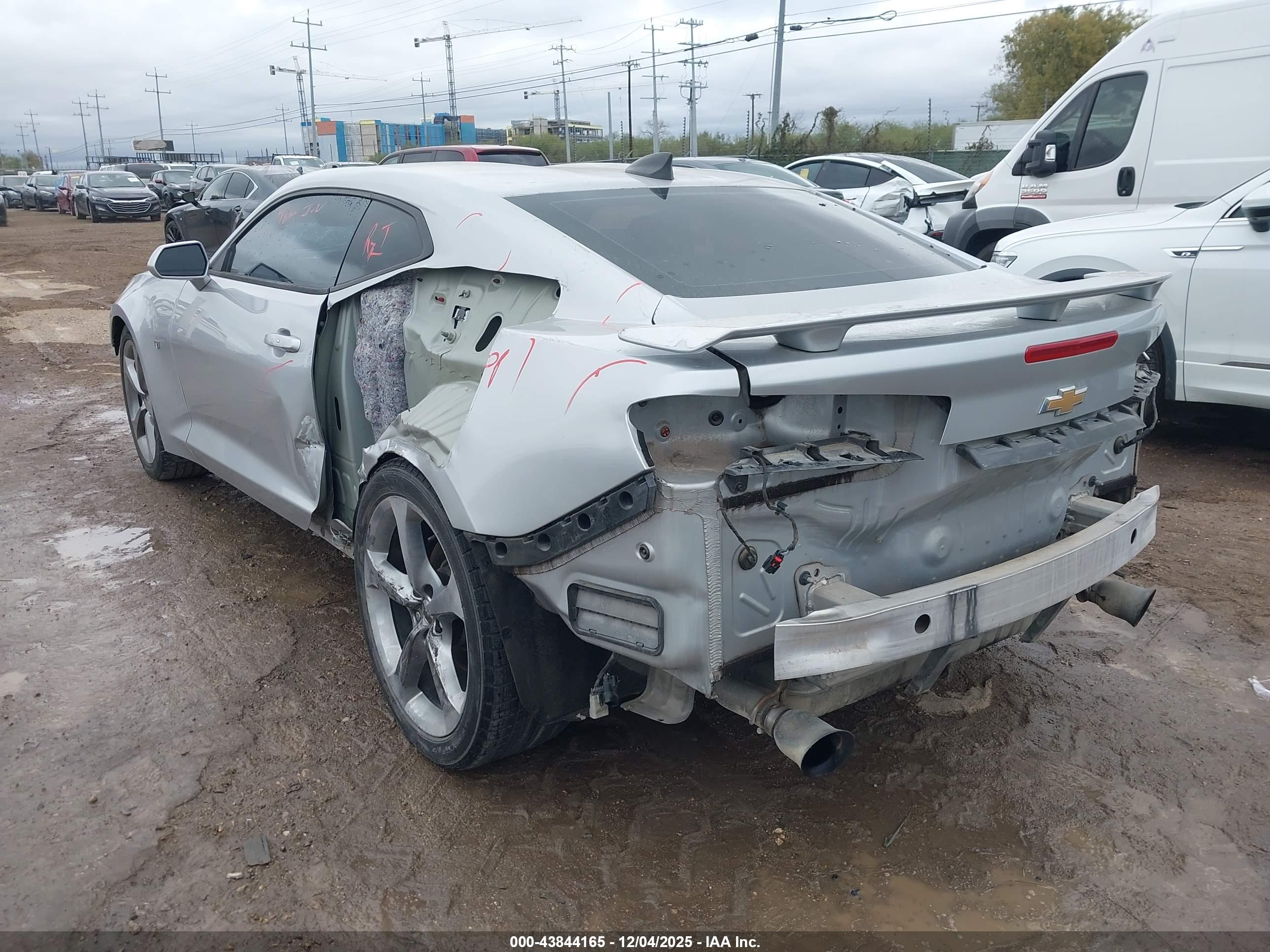 CHEVROLET CAMARO image 3