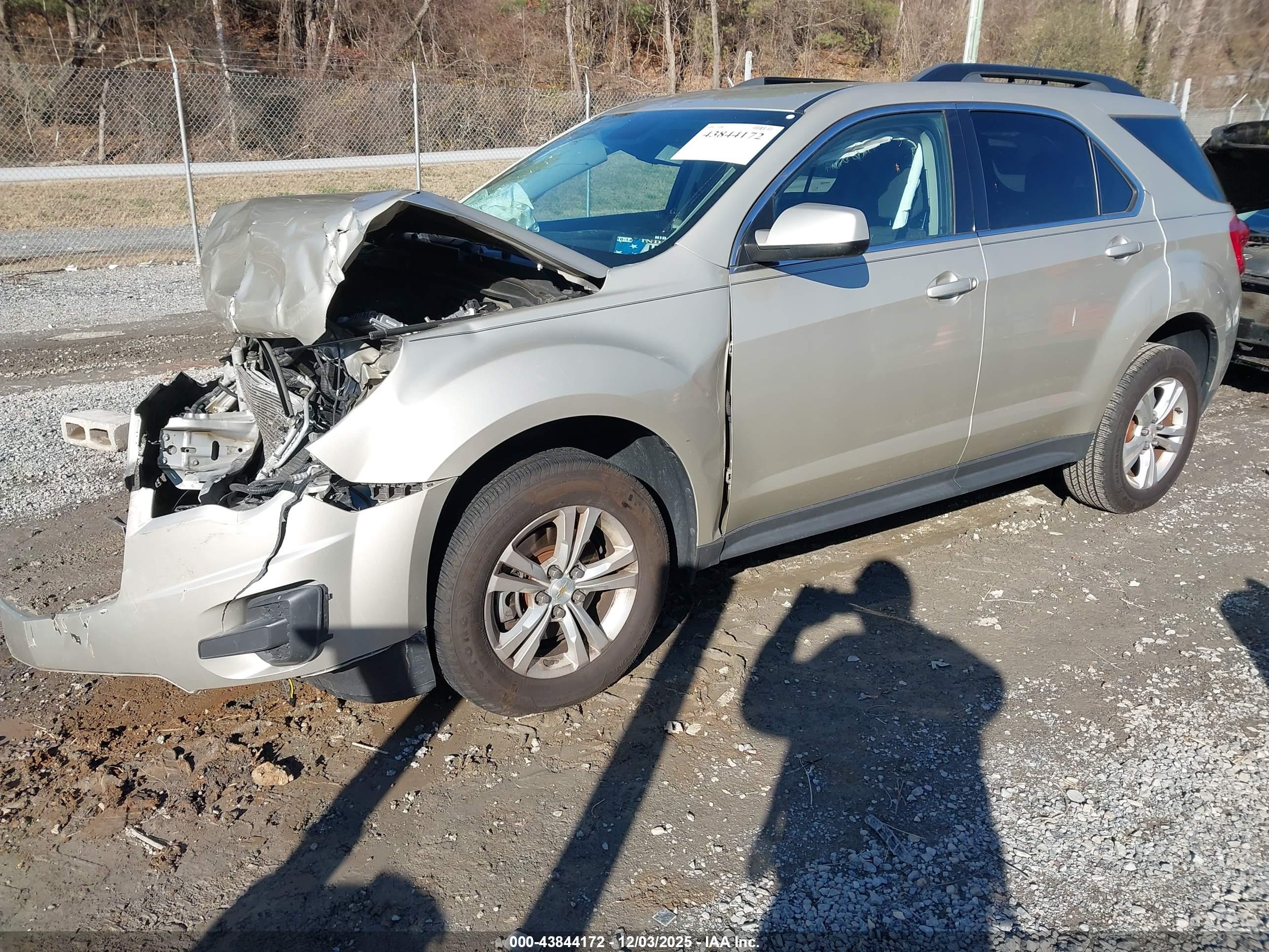 CHEVROLET EQUINOX image 2