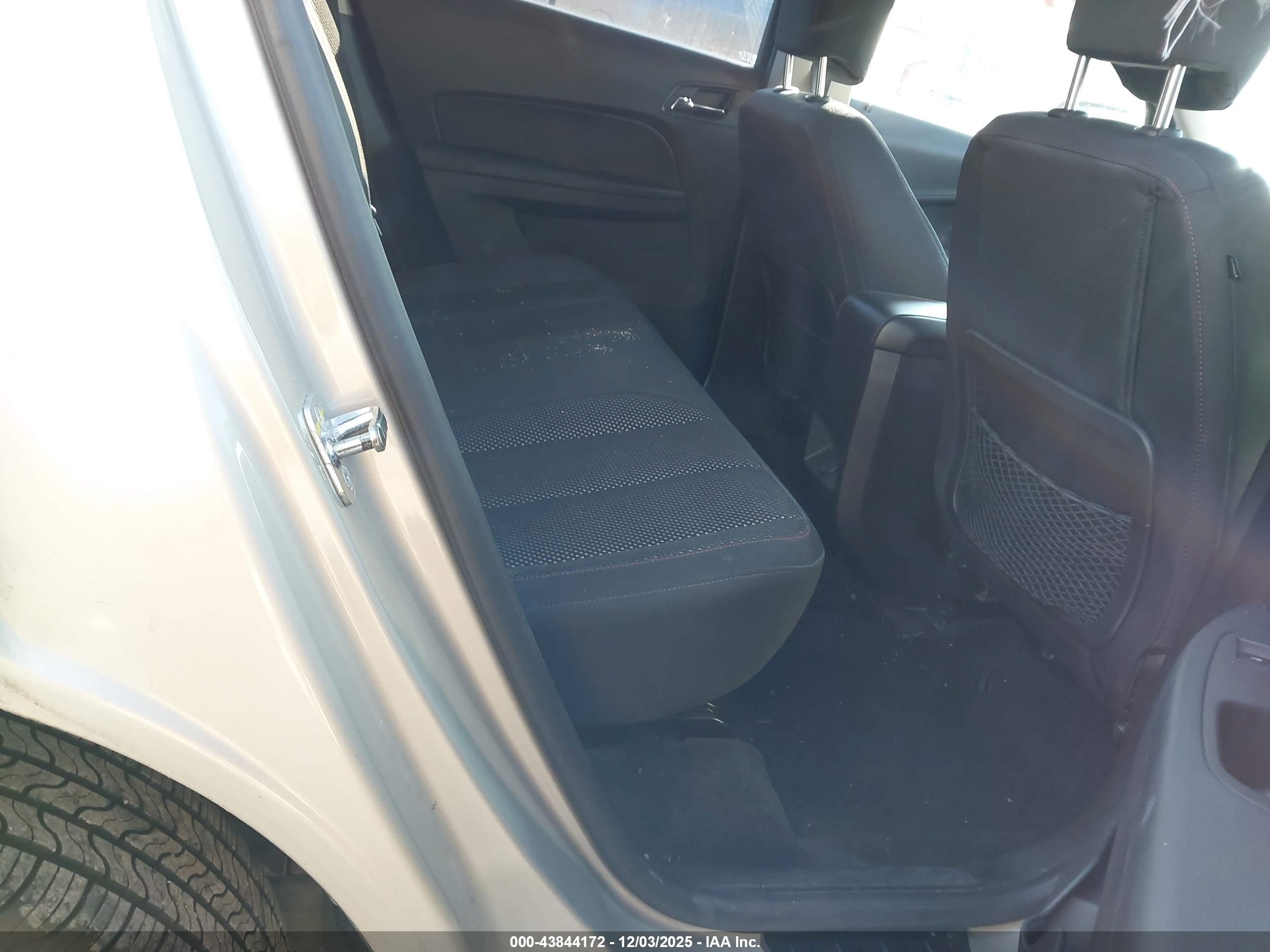 CHEVROLET EQUINOX image 8