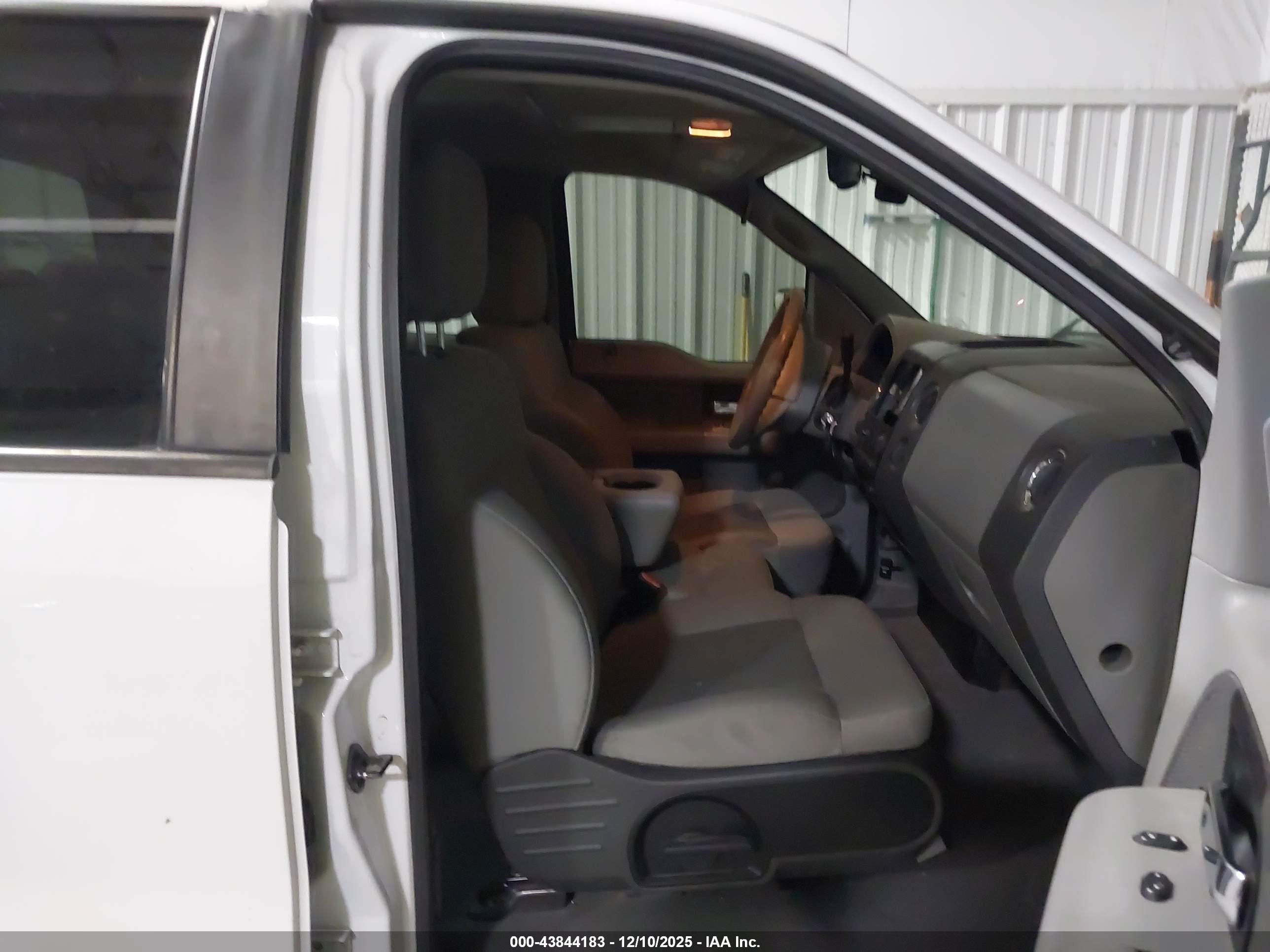 FORD F-150 image 5