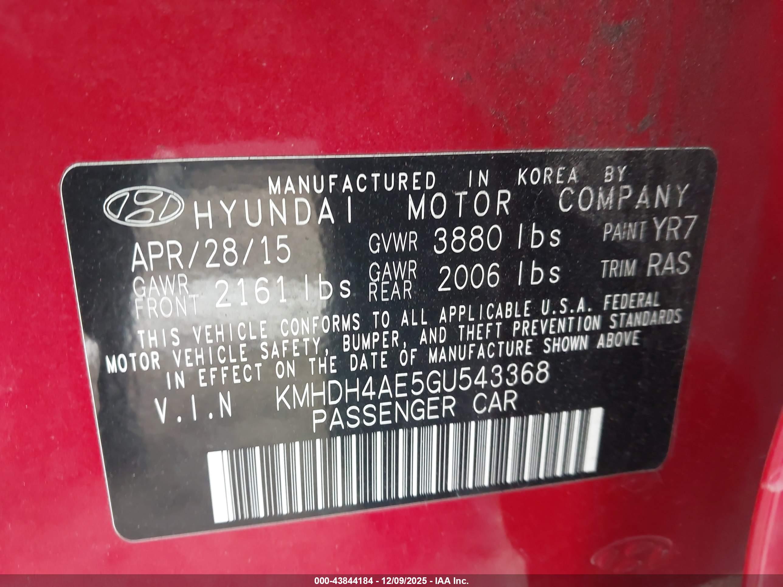 HYUNDAI ELANTRA image 9