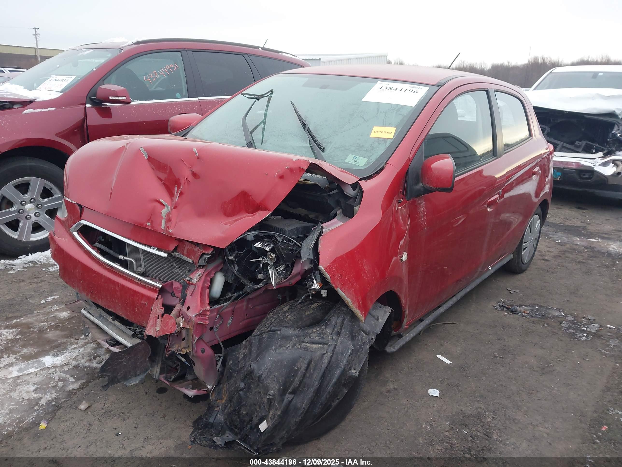 MITSUBISHI MIRAGE image 2