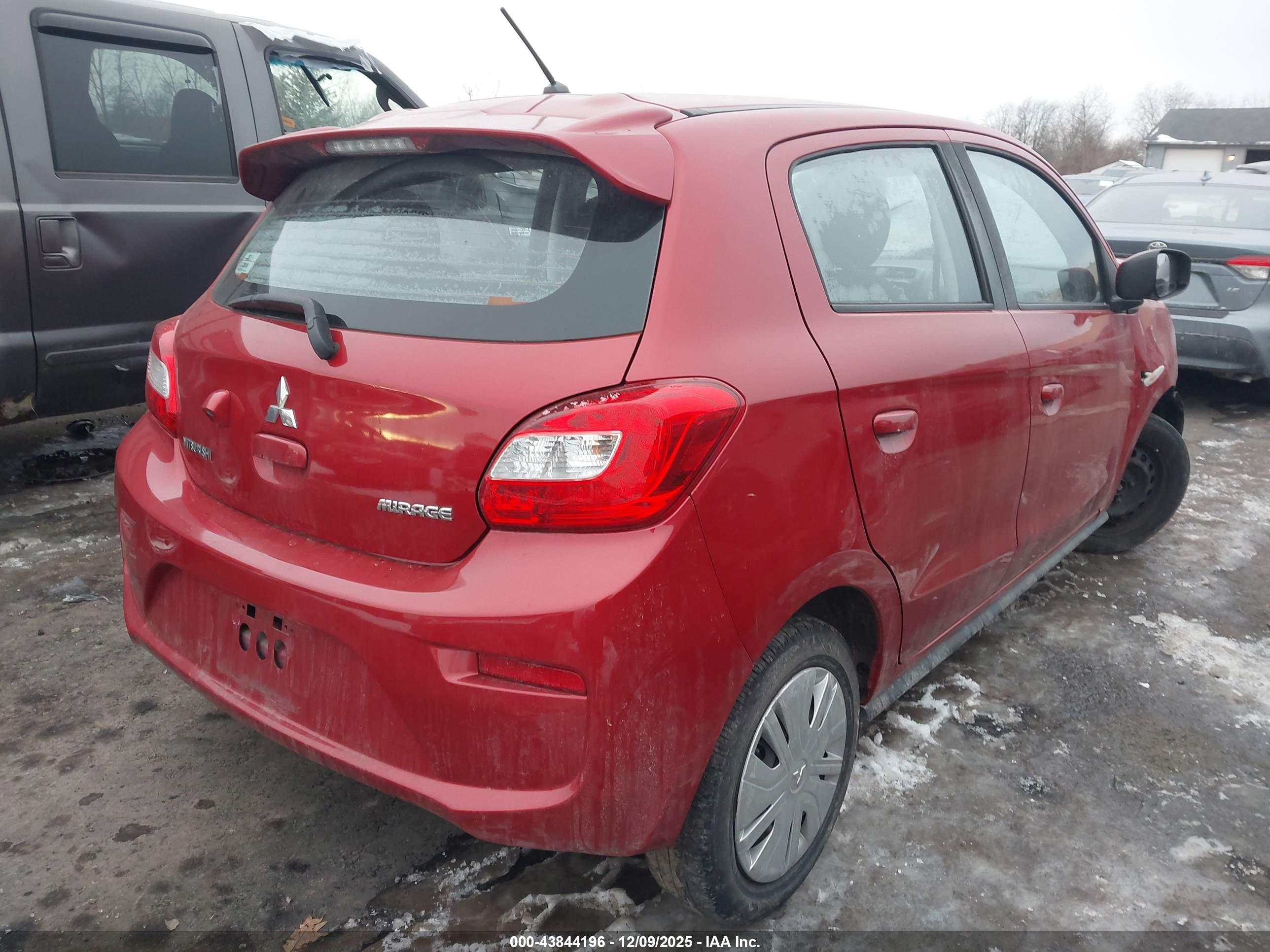 MITSUBISHI MIRAGE image 4