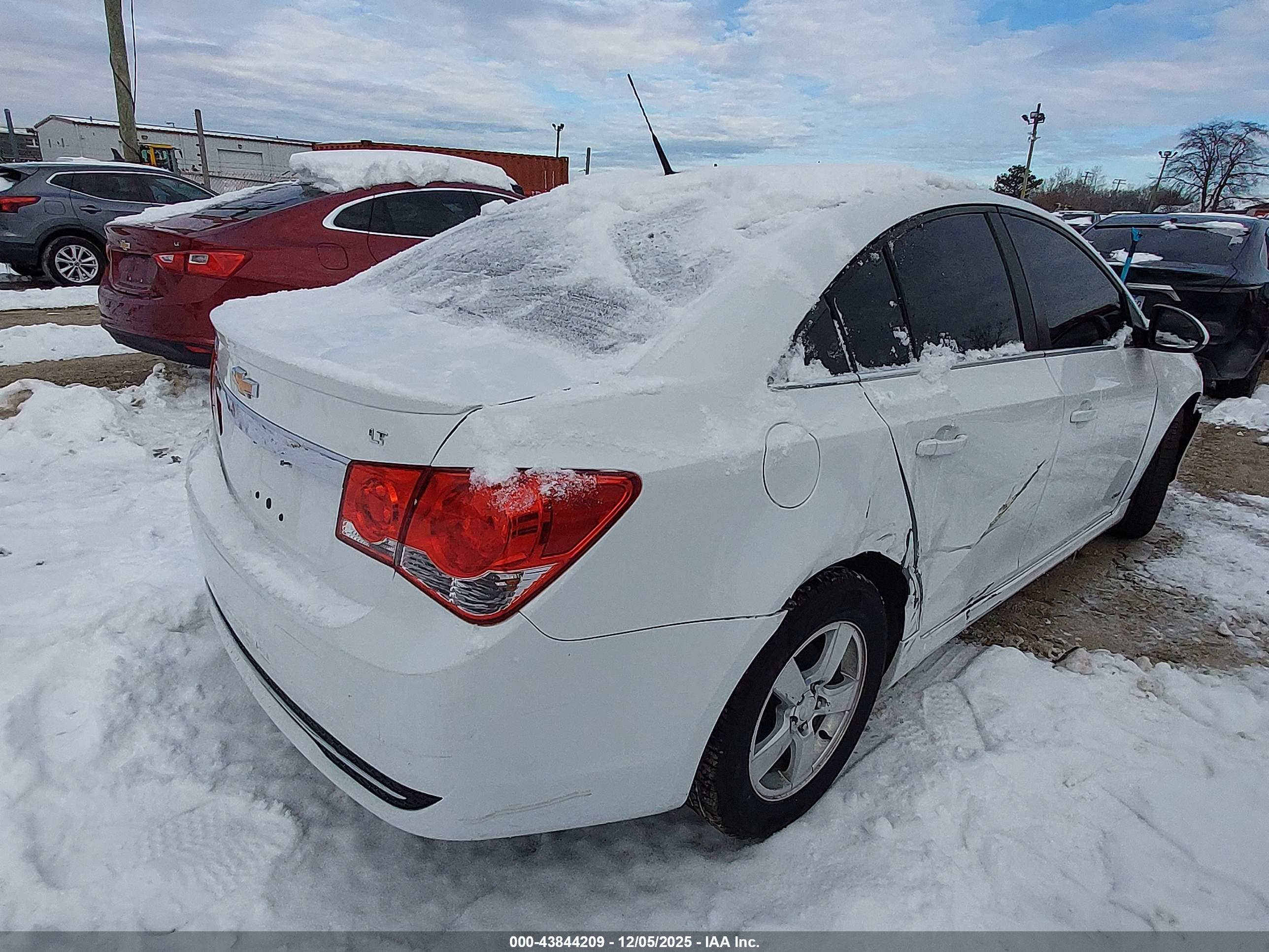 CHEVROLET CRUZE image 4