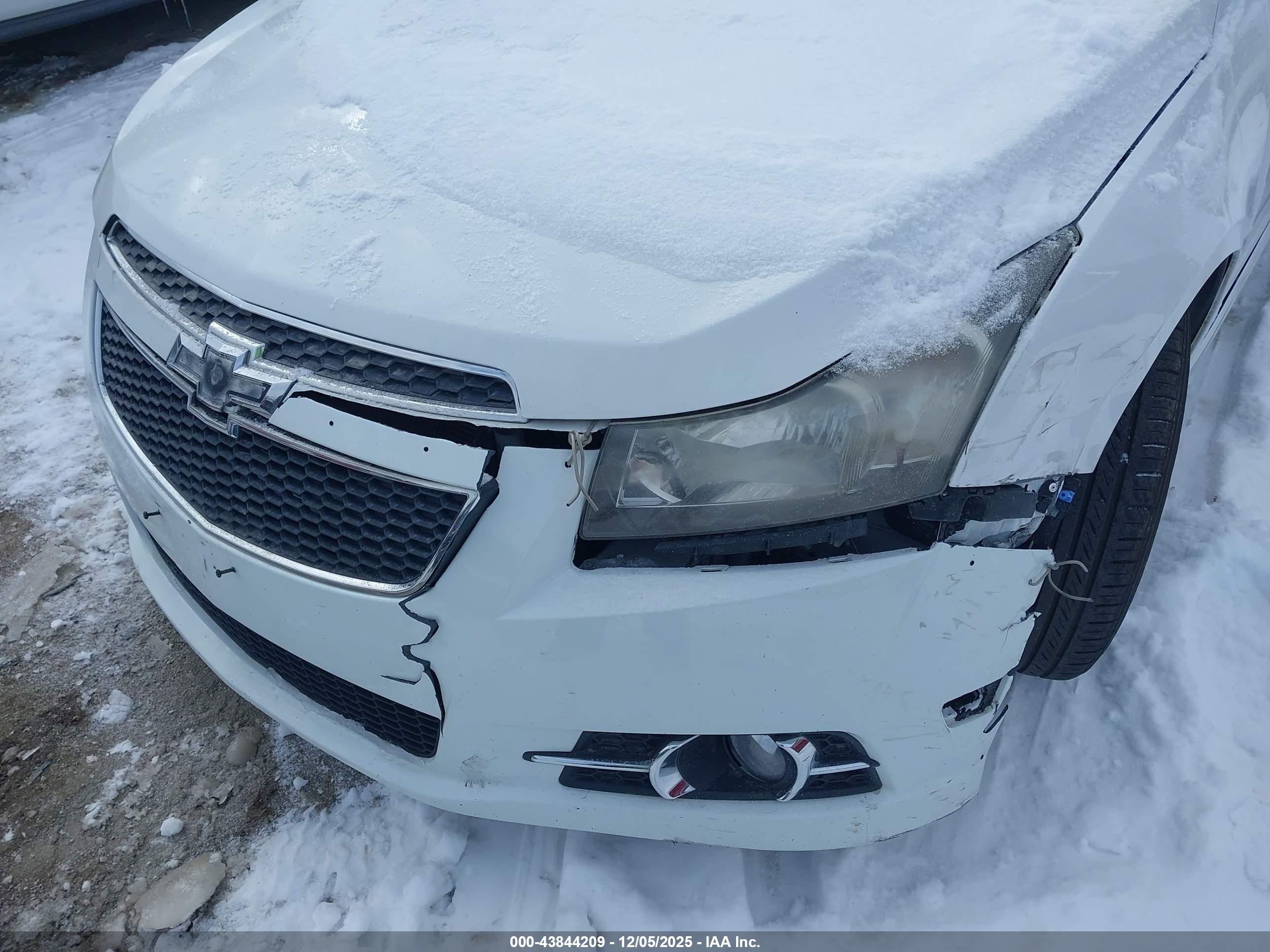 CHEVROLET CRUZE image 6