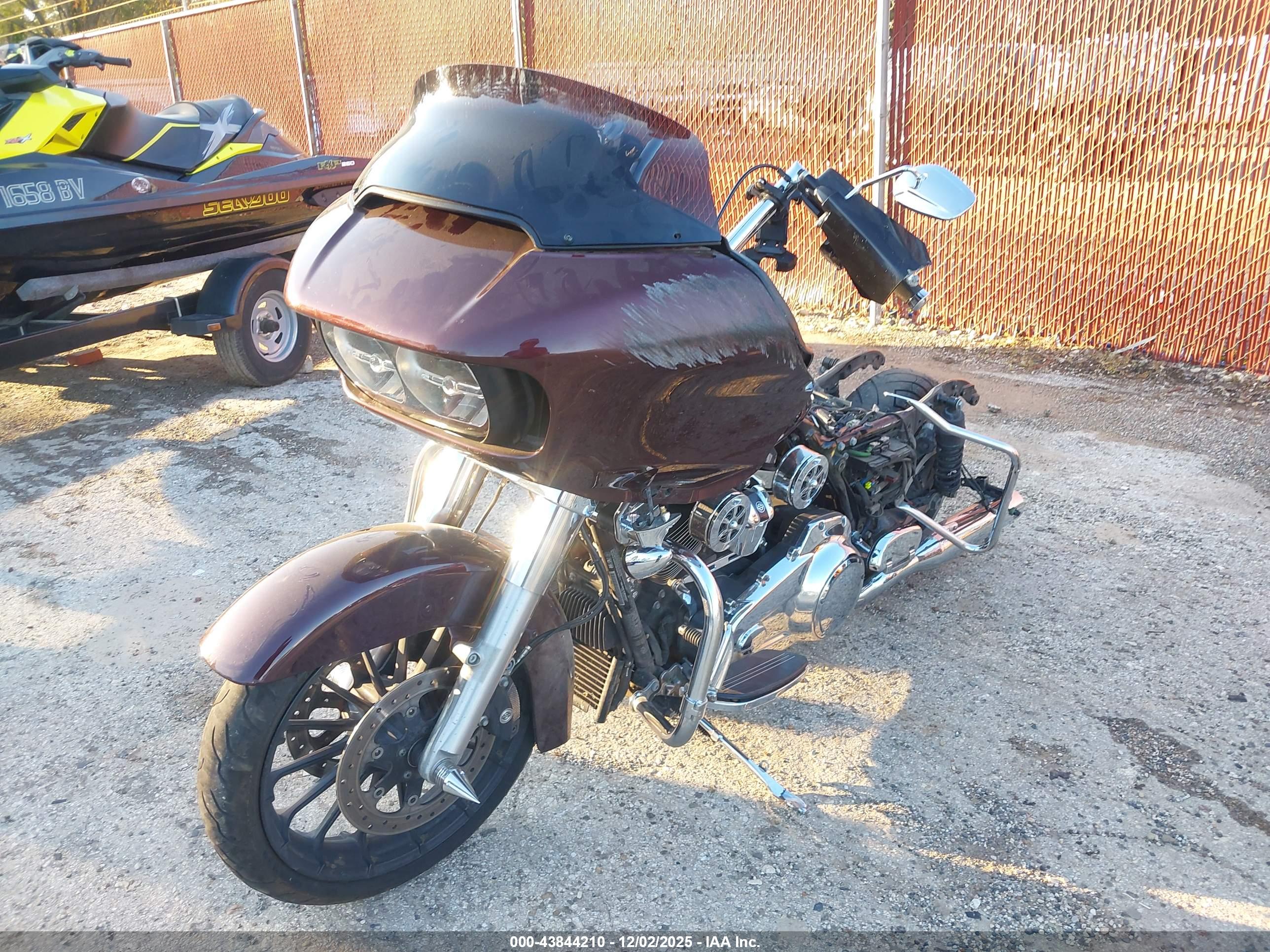 HARLEY-DAVIDSON FLTRX image 2