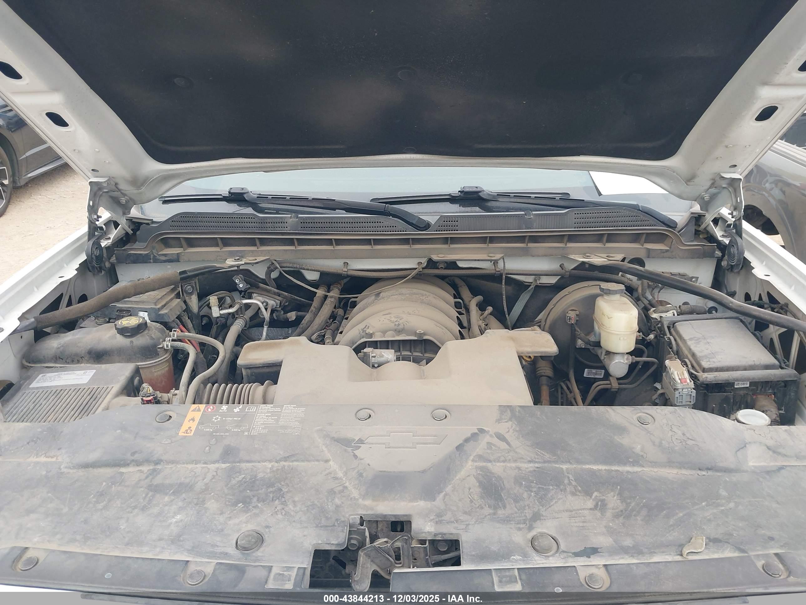 CHEVROLET SILVERADO image 10