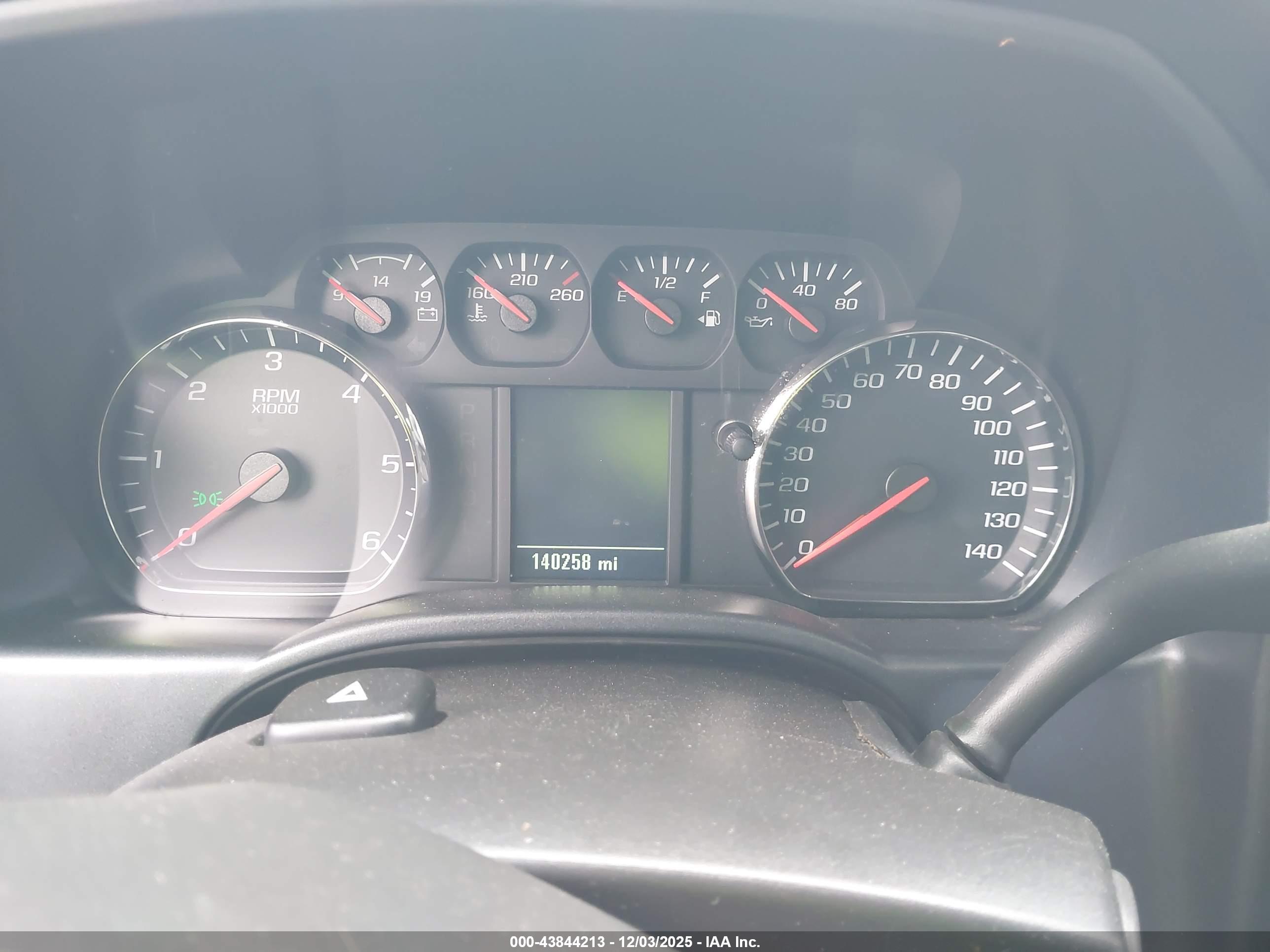 CHEVROLET SILVERADO image 7