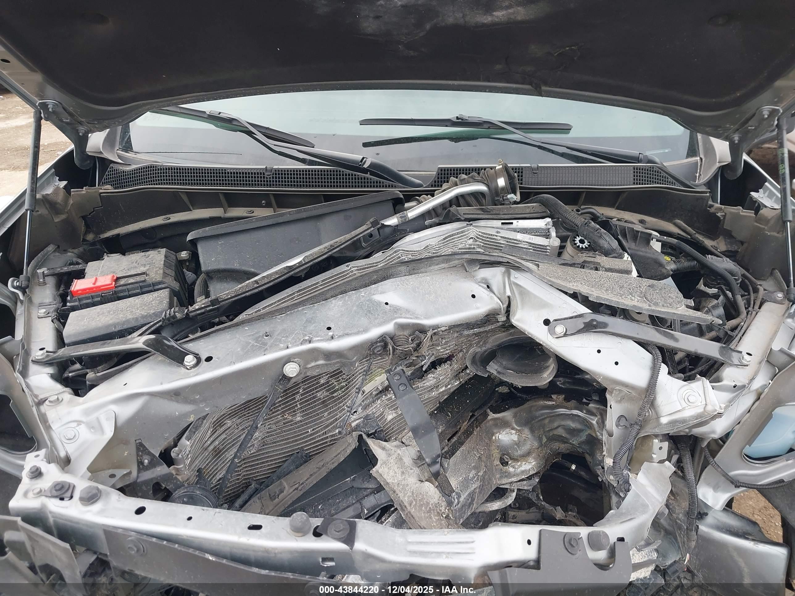 CHEVROLET SILVERADO image 10