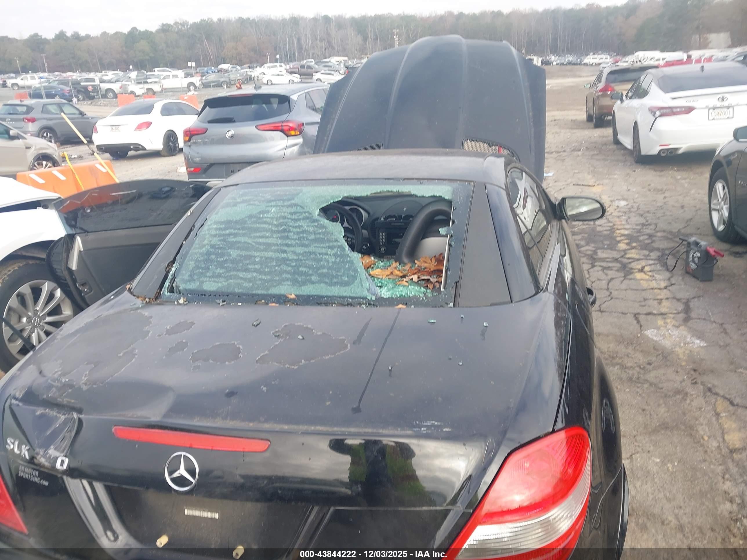 MERCEDES-BENZ SLK image 6