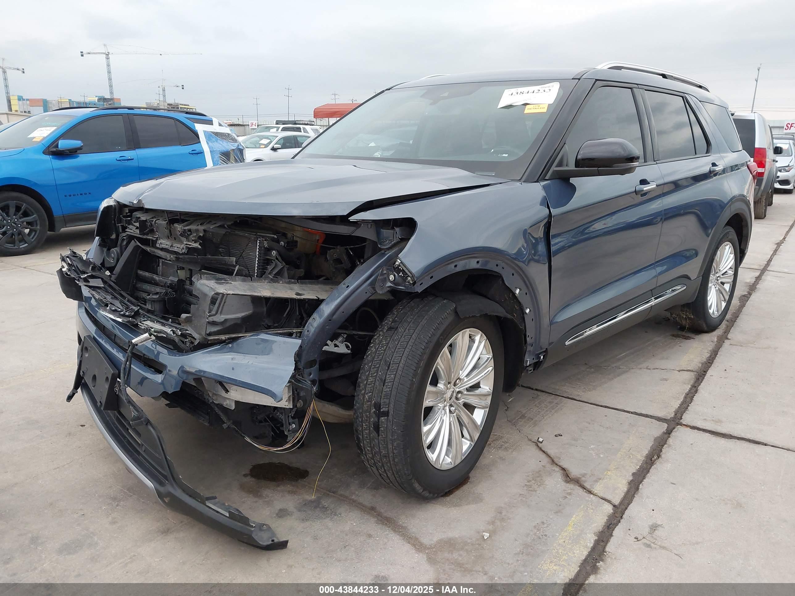 FORD EXPLORER image 2