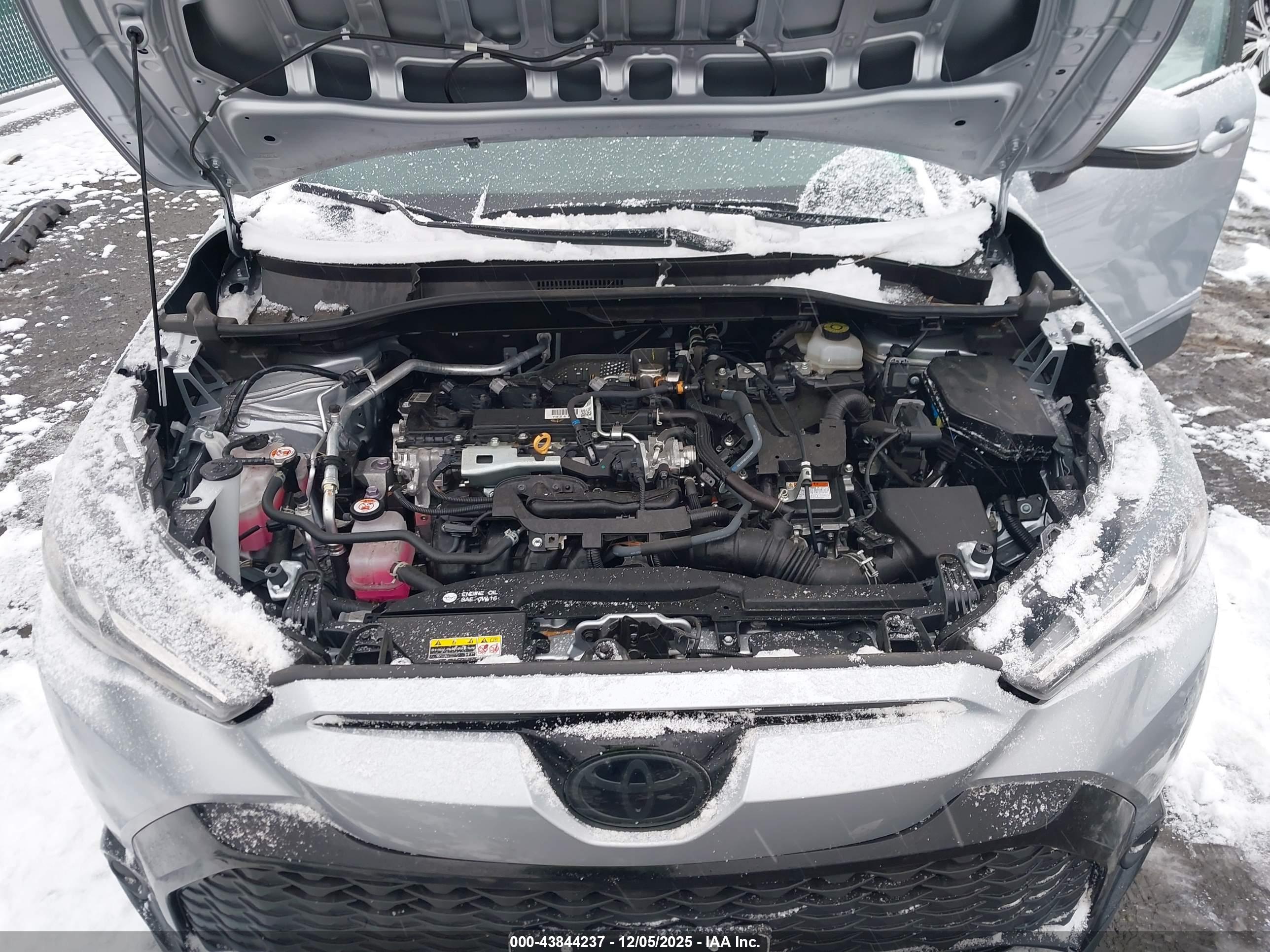 TOYOTA COROLLA image 10