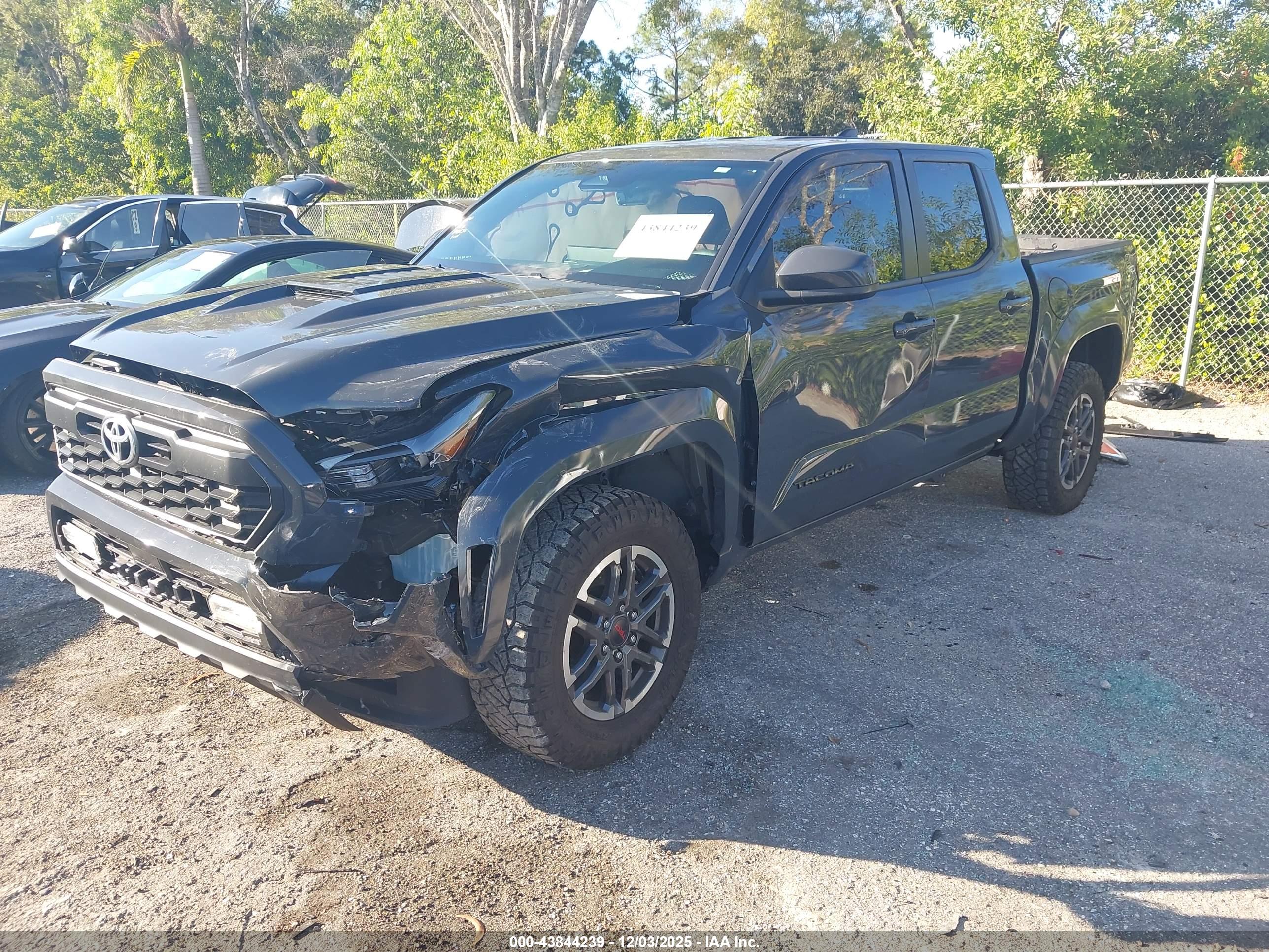 TOYOTA TACOMA image 2