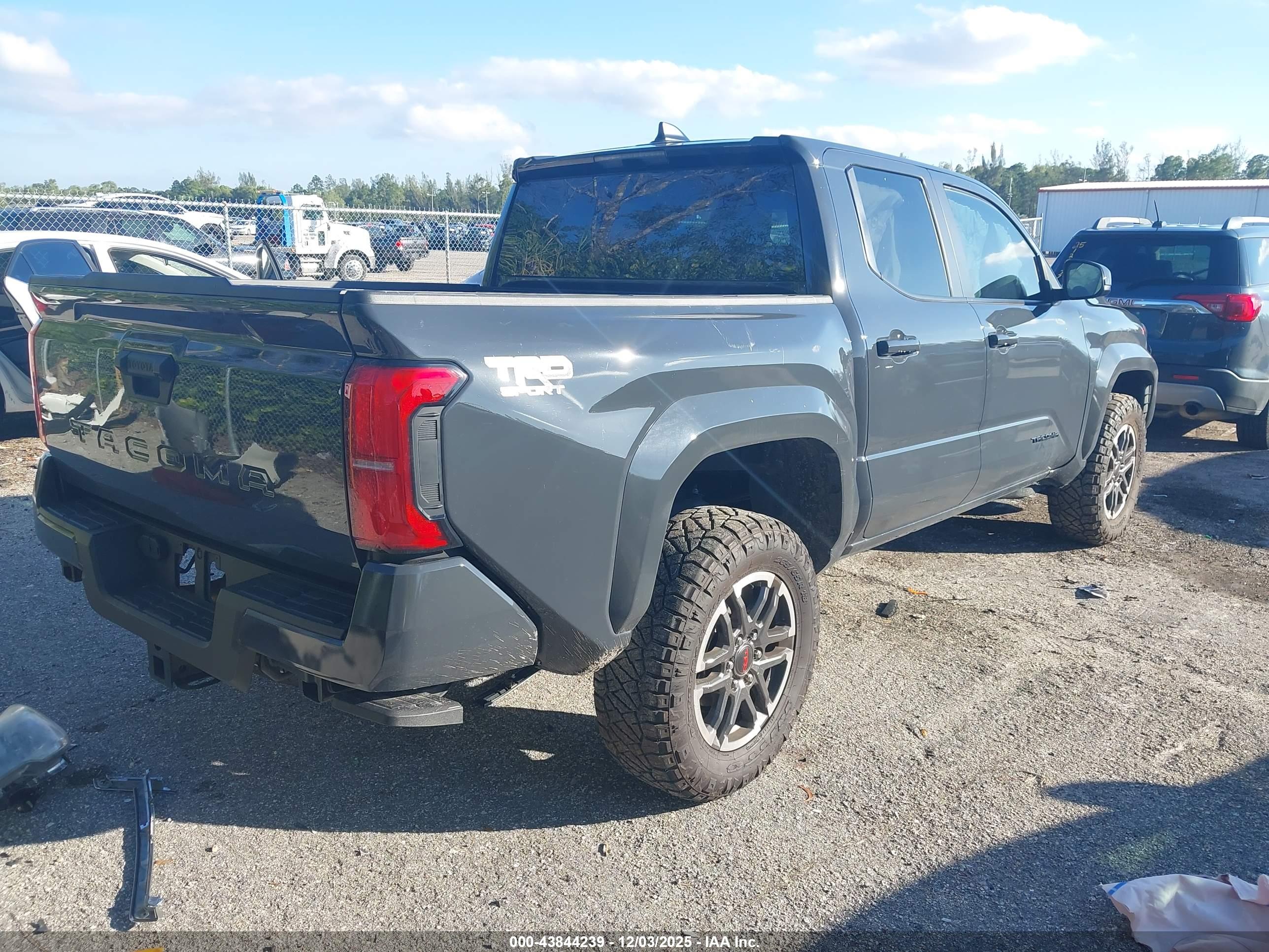 TOYOTA TACOMA image 4