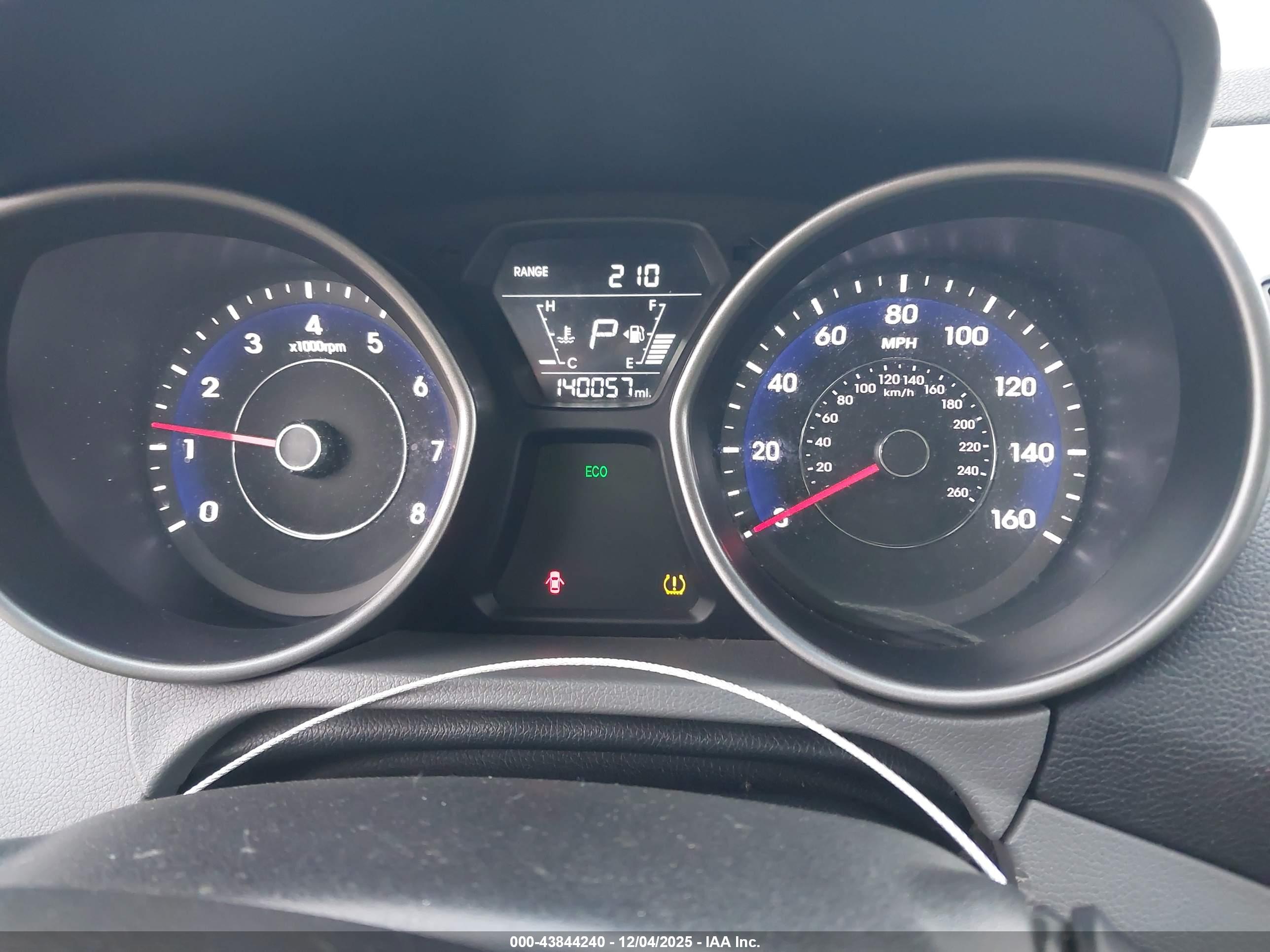 HYUNDAI ELANTRA image 7