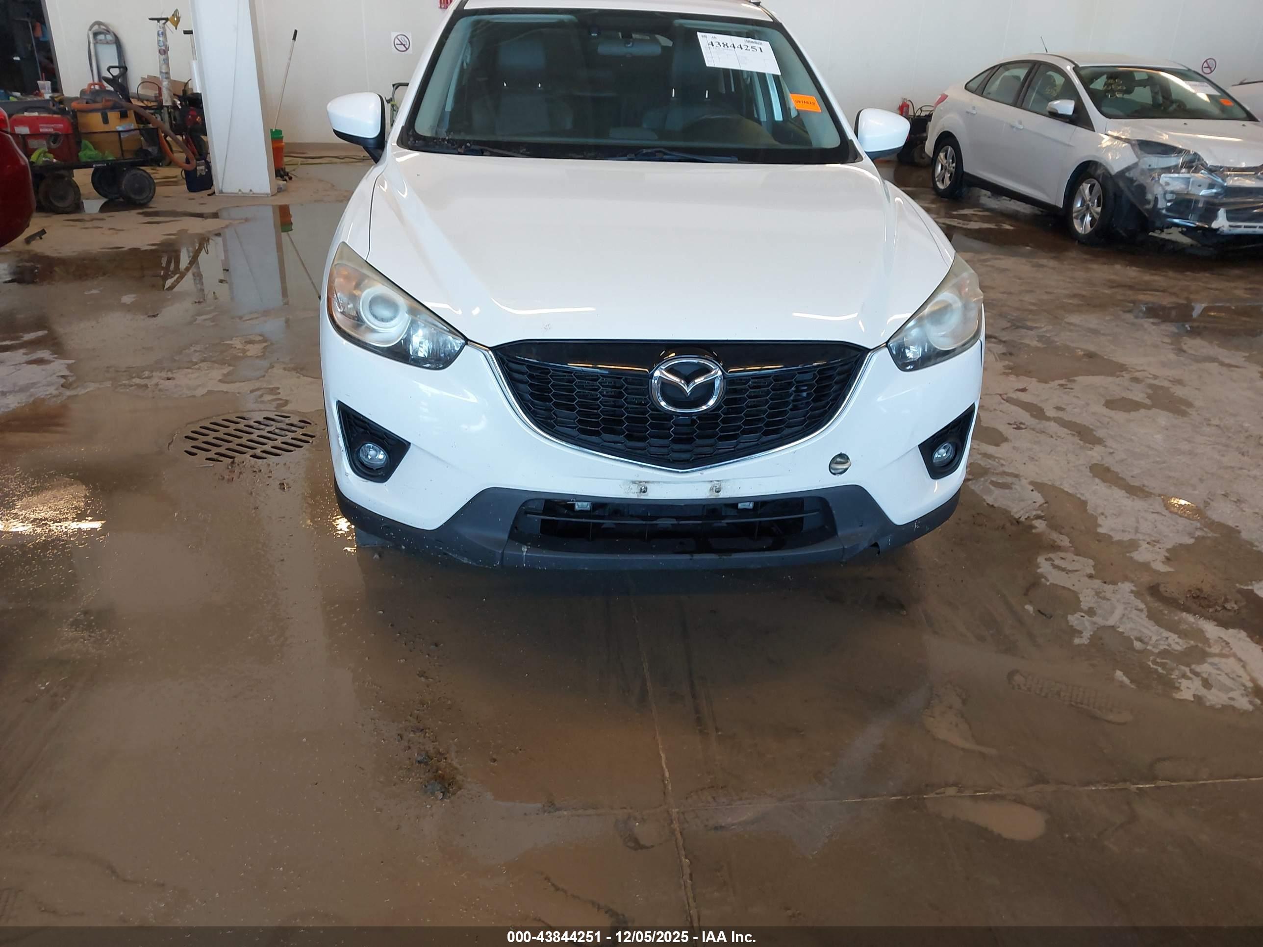 MAZDA CX-5 image 6