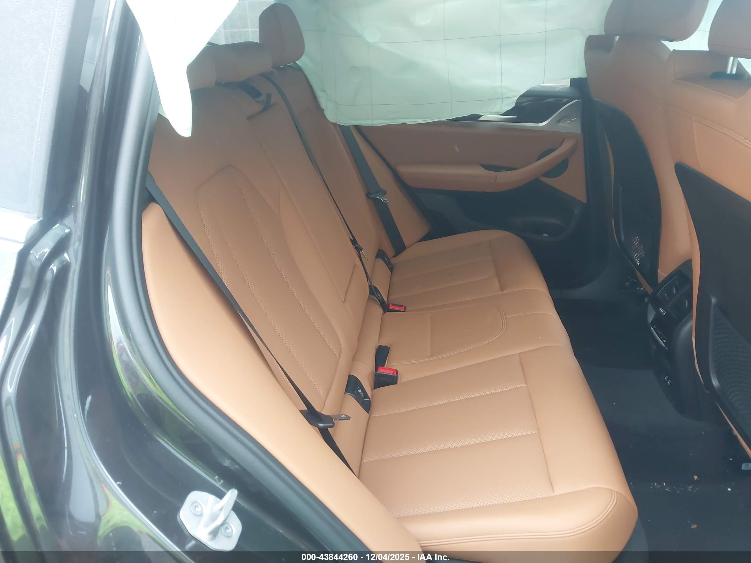 BMW X3 image 8