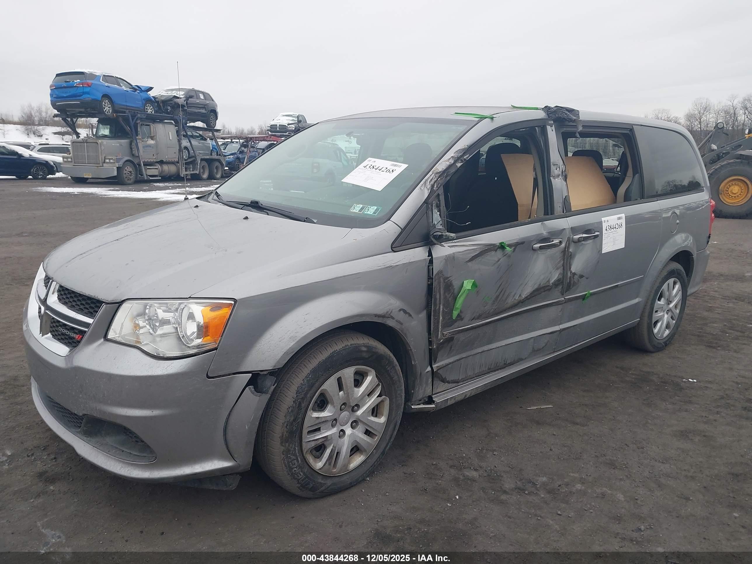 DODGE GRAND image 6