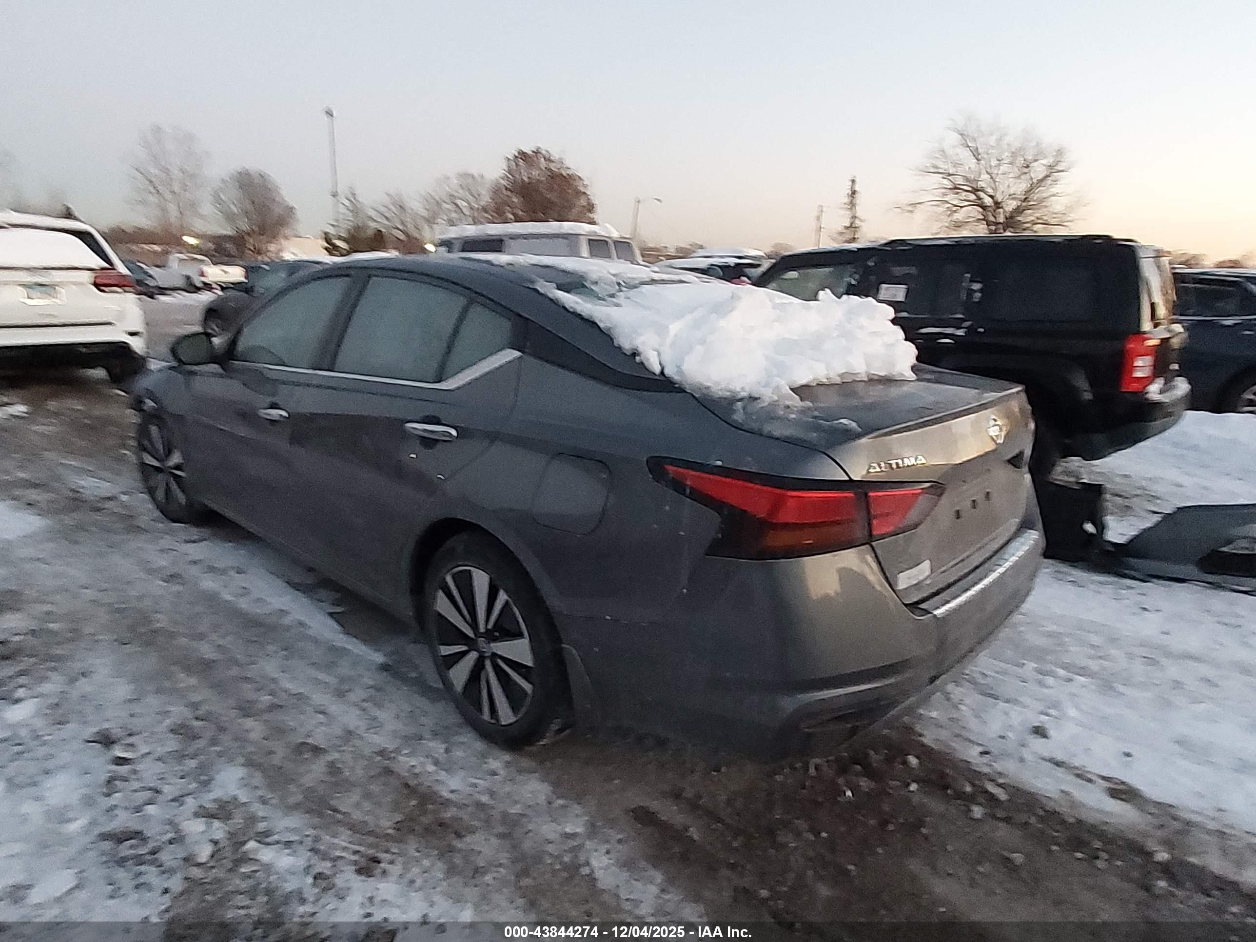 NISSAN ALTIMA image 3