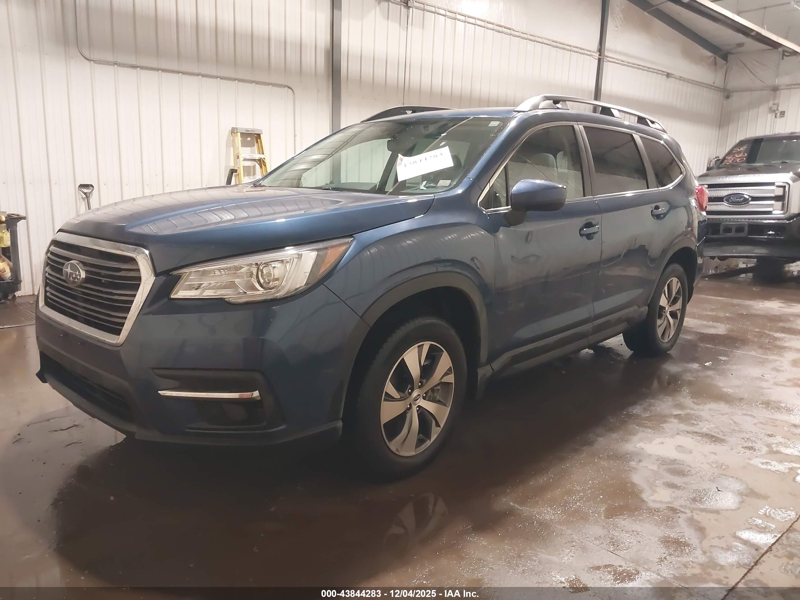 SUBARU ASCENT image 2