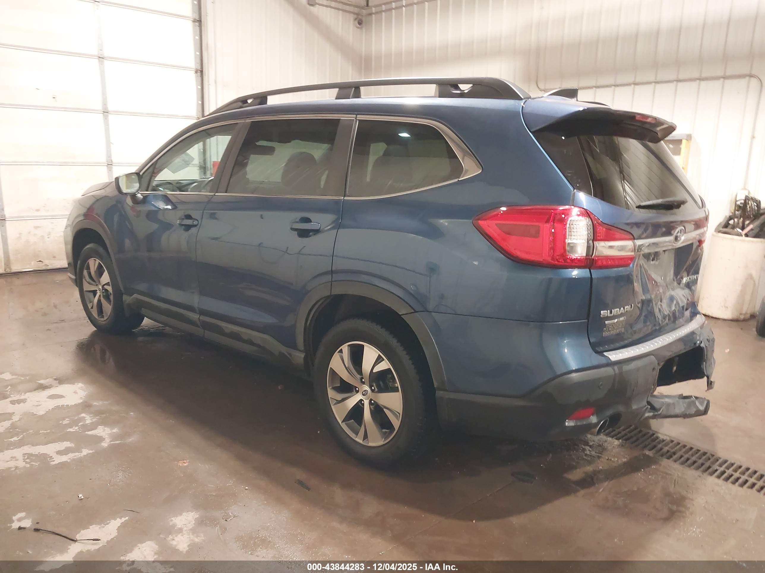 SUBARU ASCENT image 3