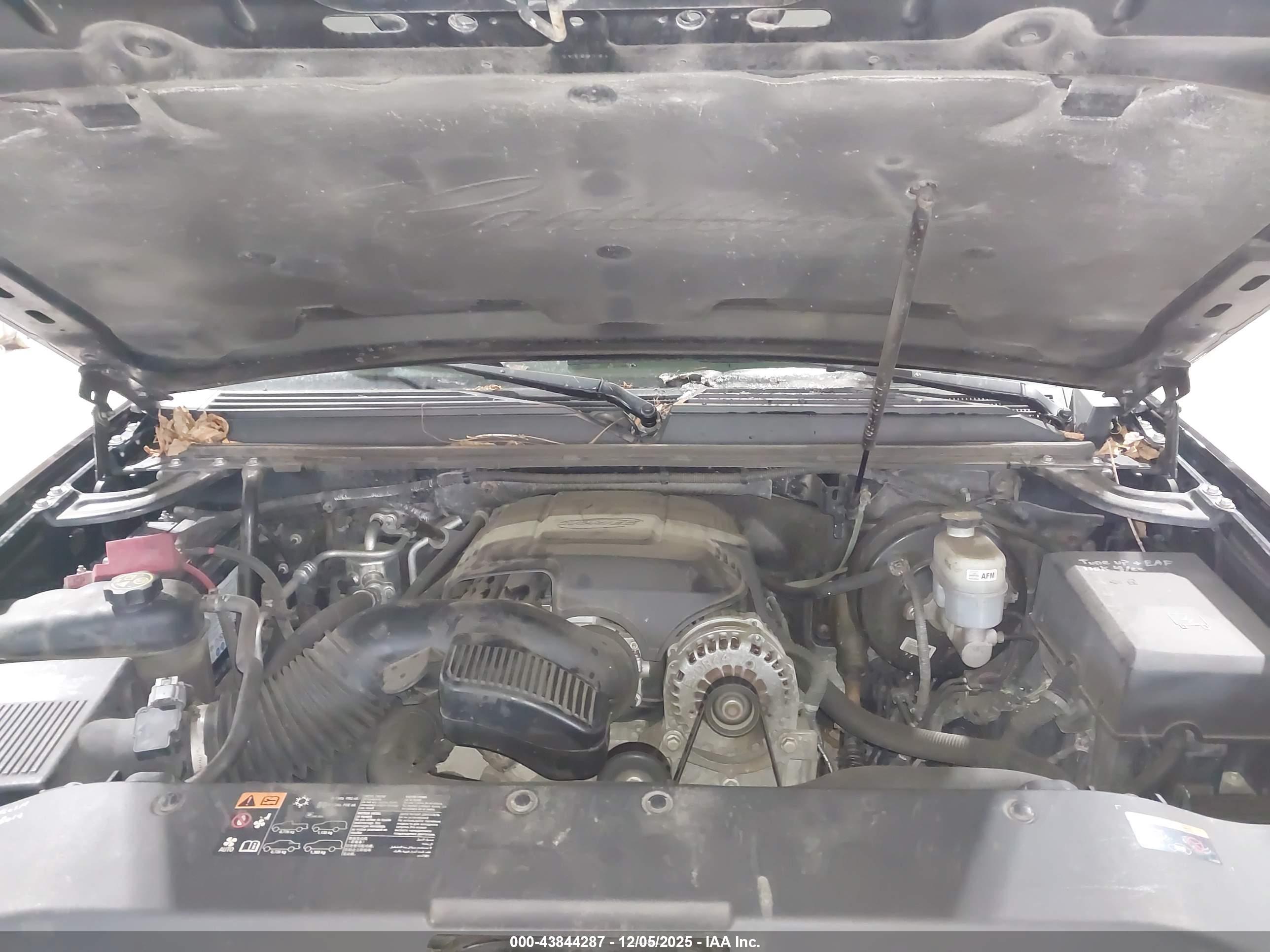 CADILLAC ESCALADE image 10