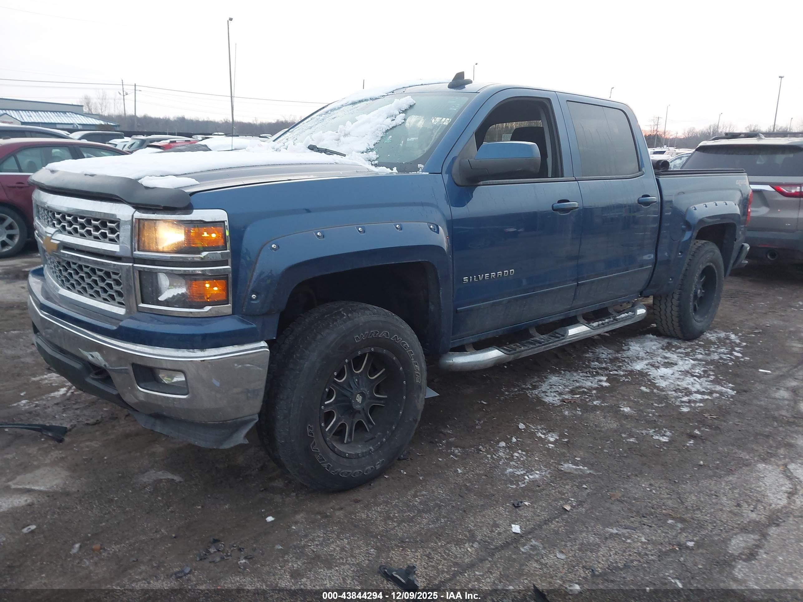 CHEVROLET SILVERADO image 2