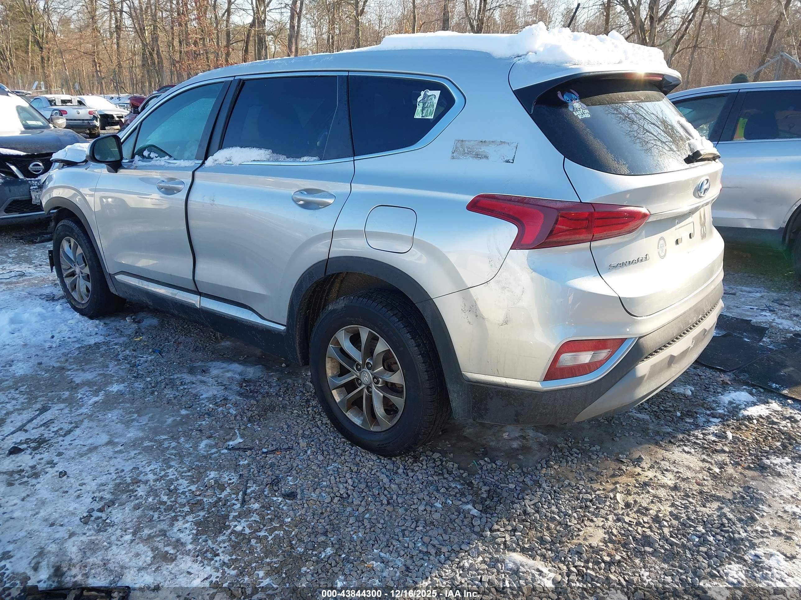 HYUNDAI SANTA image 3