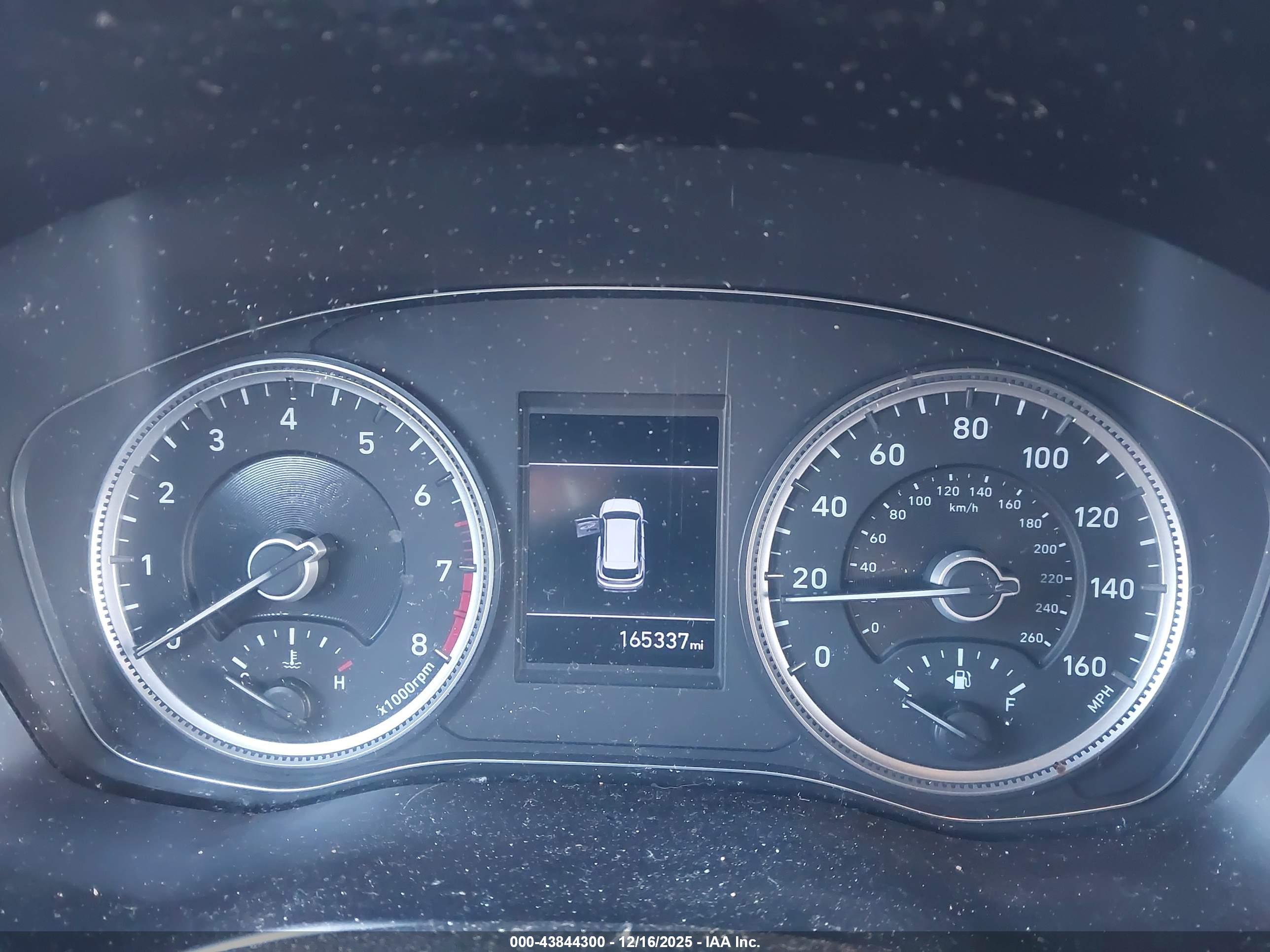 HYUNDAI SANTA image 7