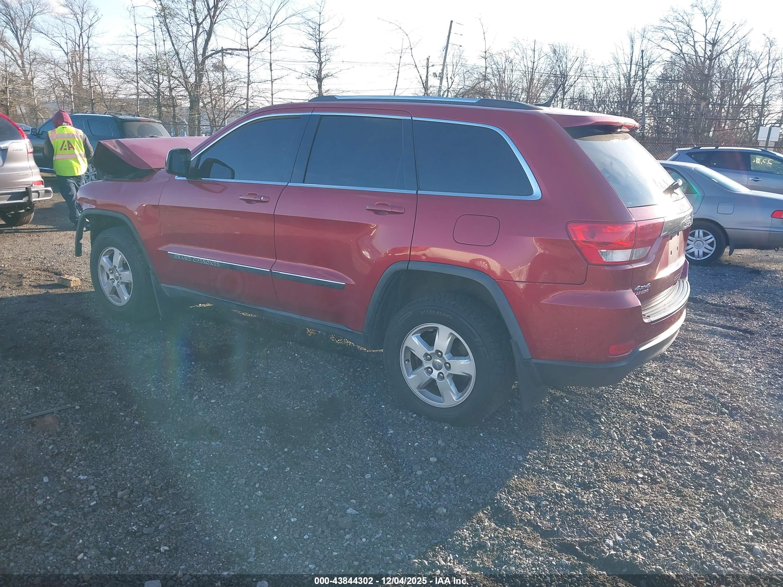 JEEP GRAND image 3