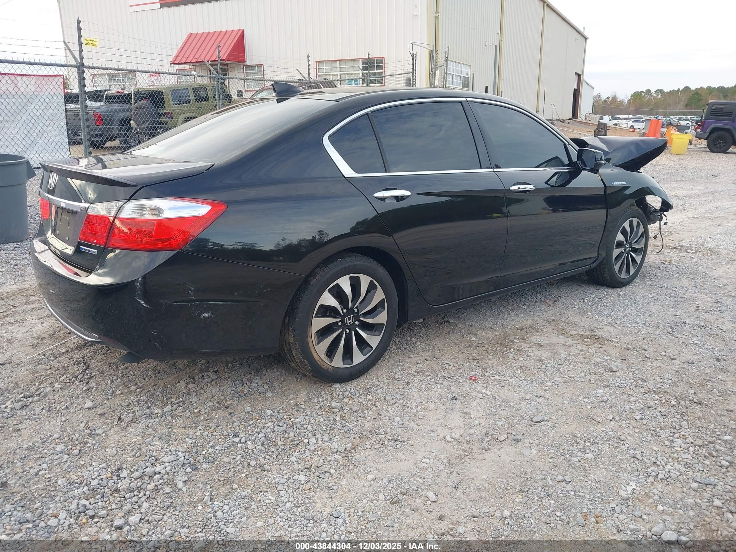 HONDA ACCORD image 4