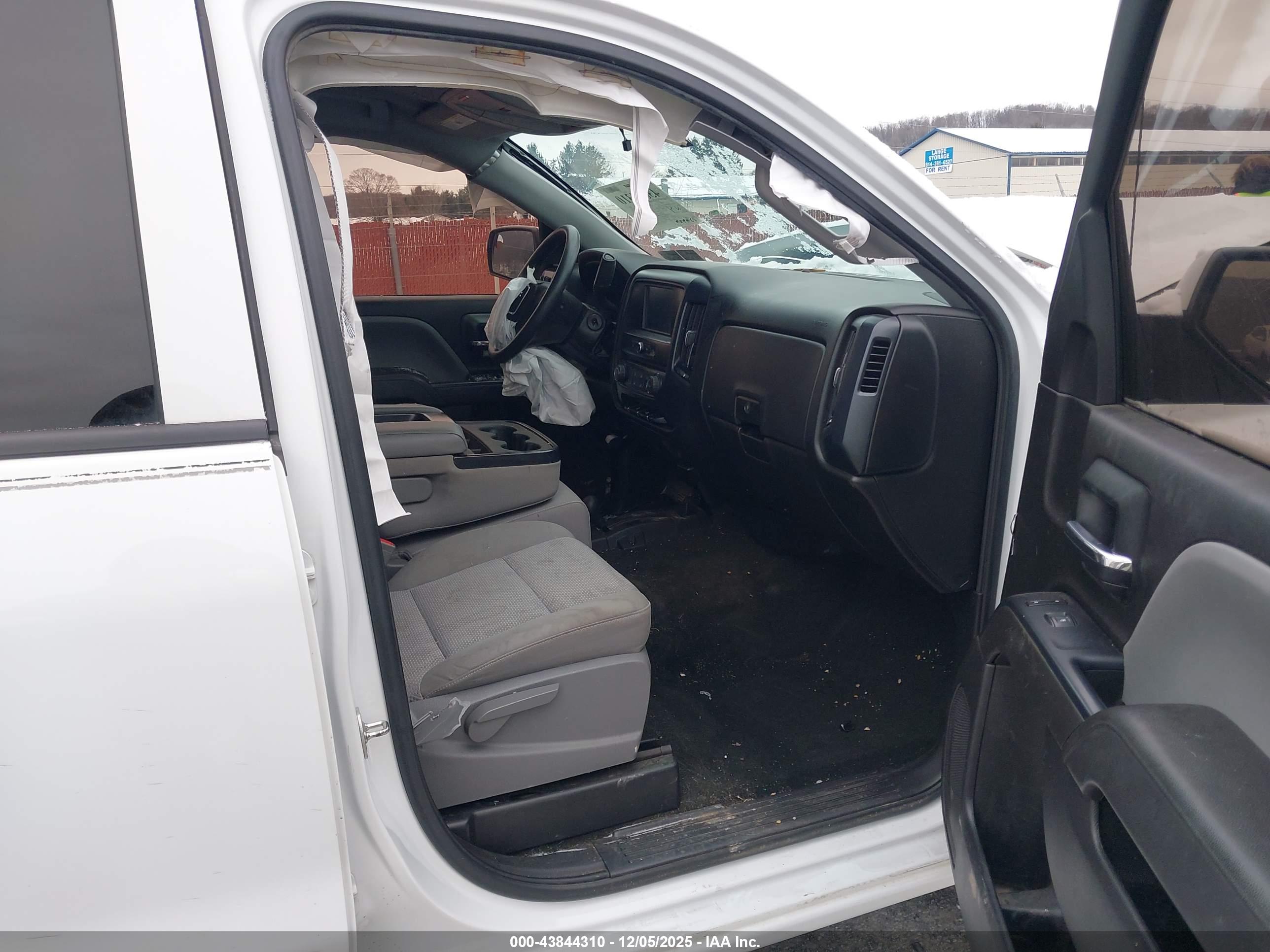 GMC SIERRA image 5
