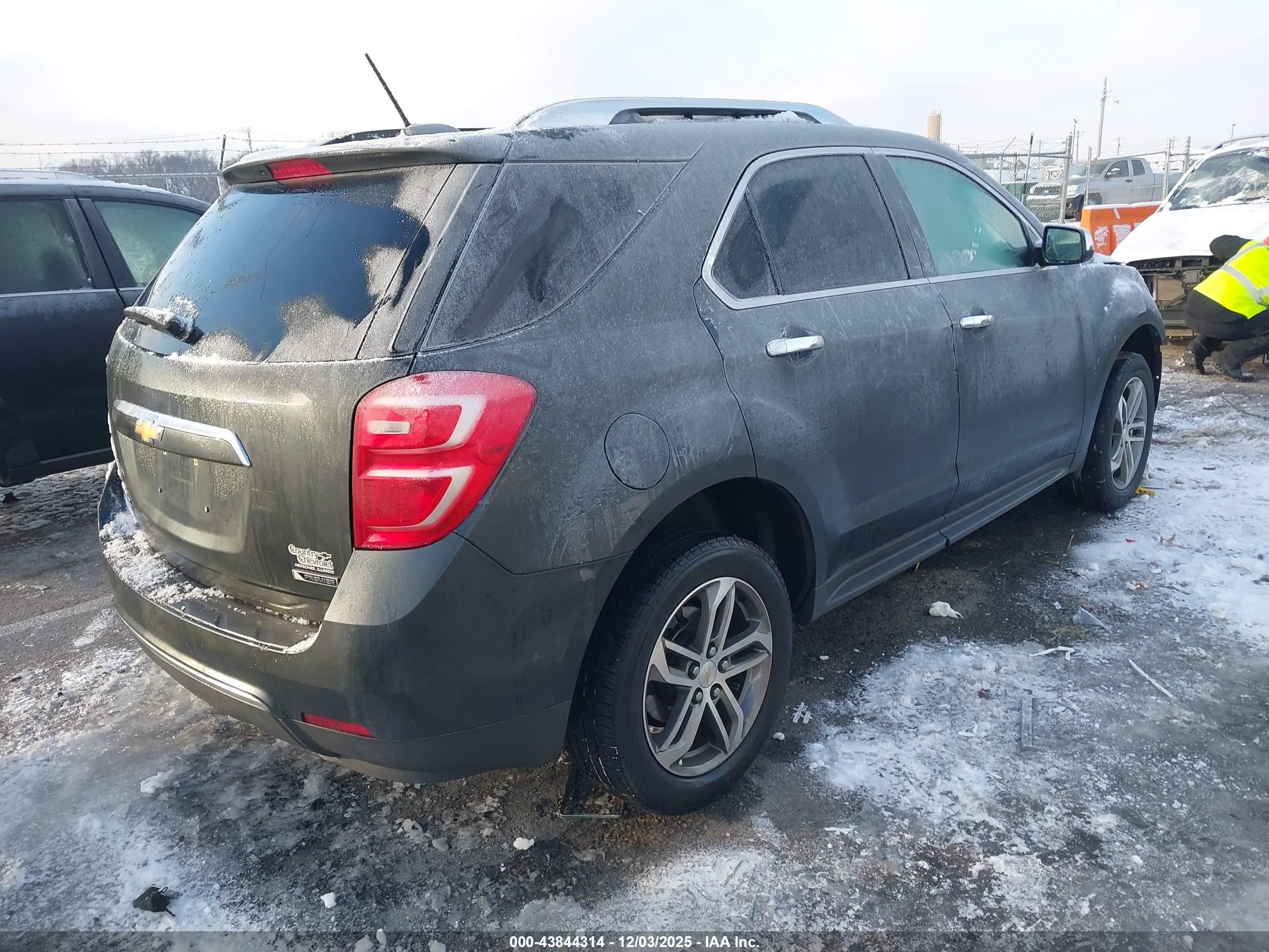 CHEVROLET EQUINOX image 4
