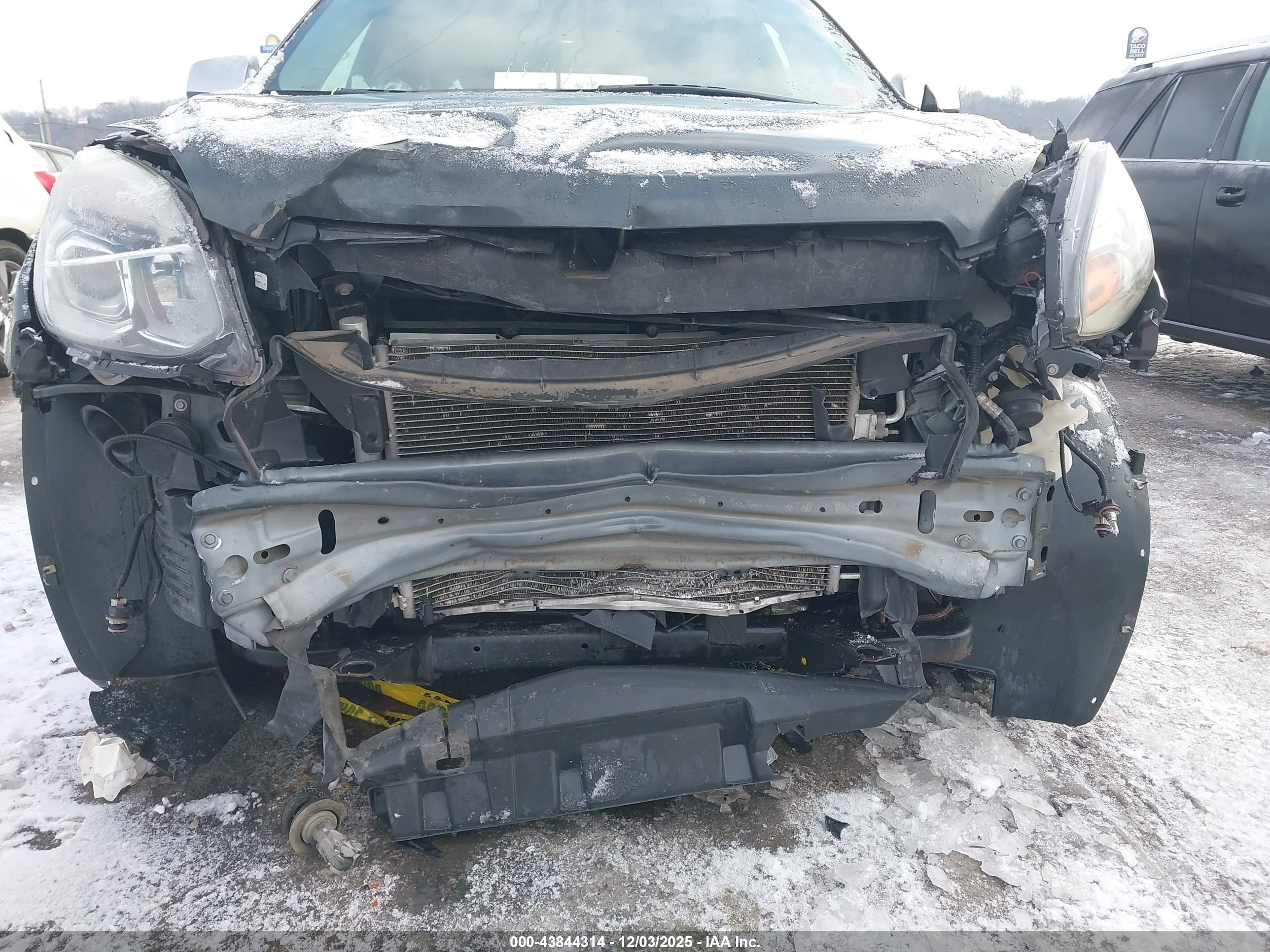 CHEVROLET EQUINOX image 6
