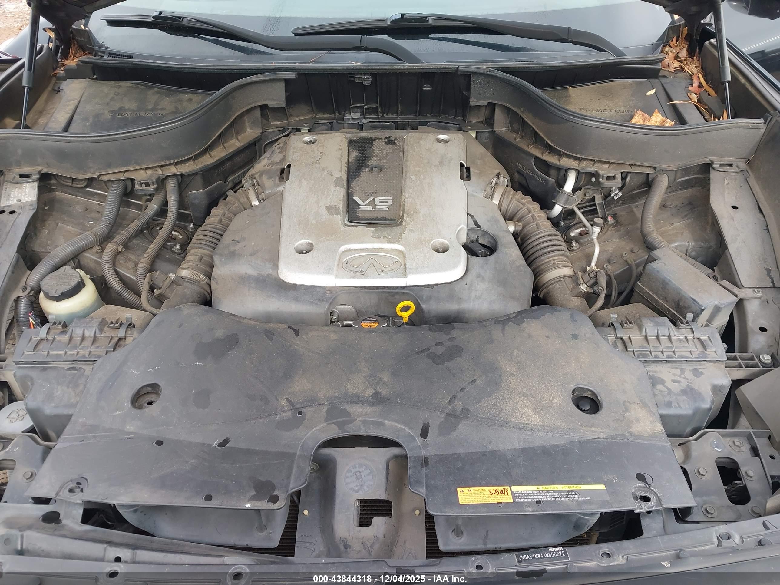 INFINITI FX35 image 10