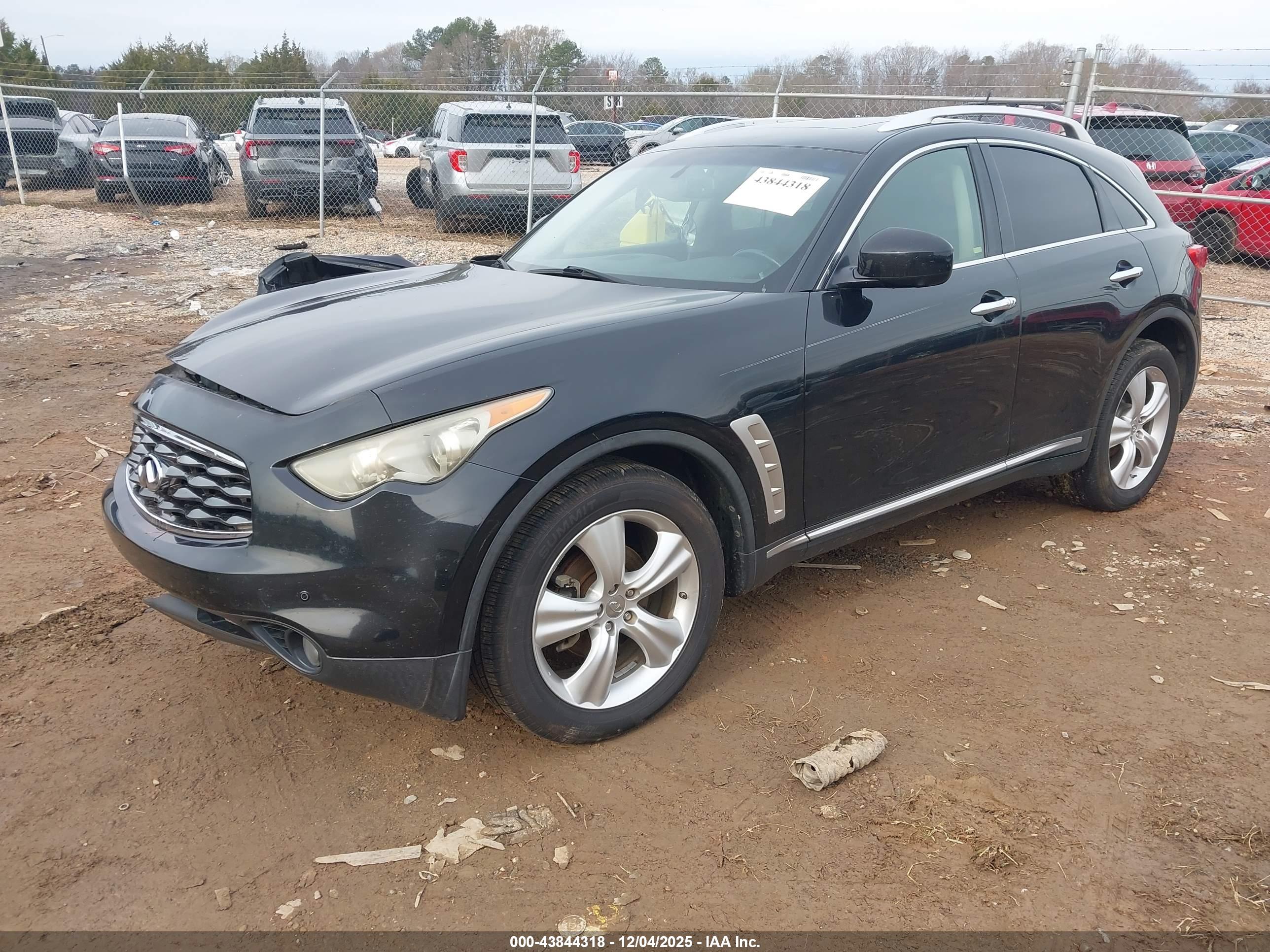 INFINITI FX35 image 2
