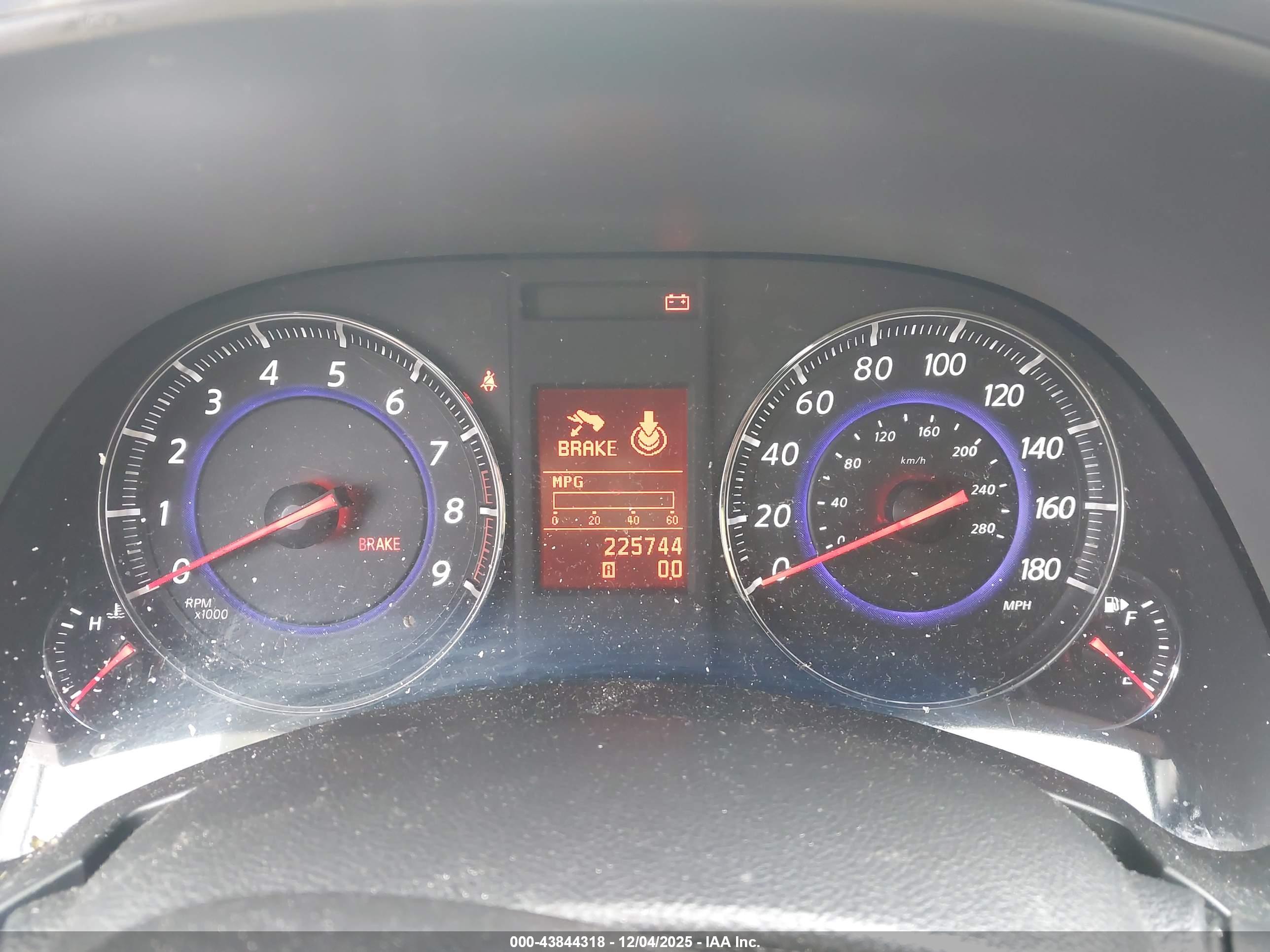 INFINITI FX35 image 7